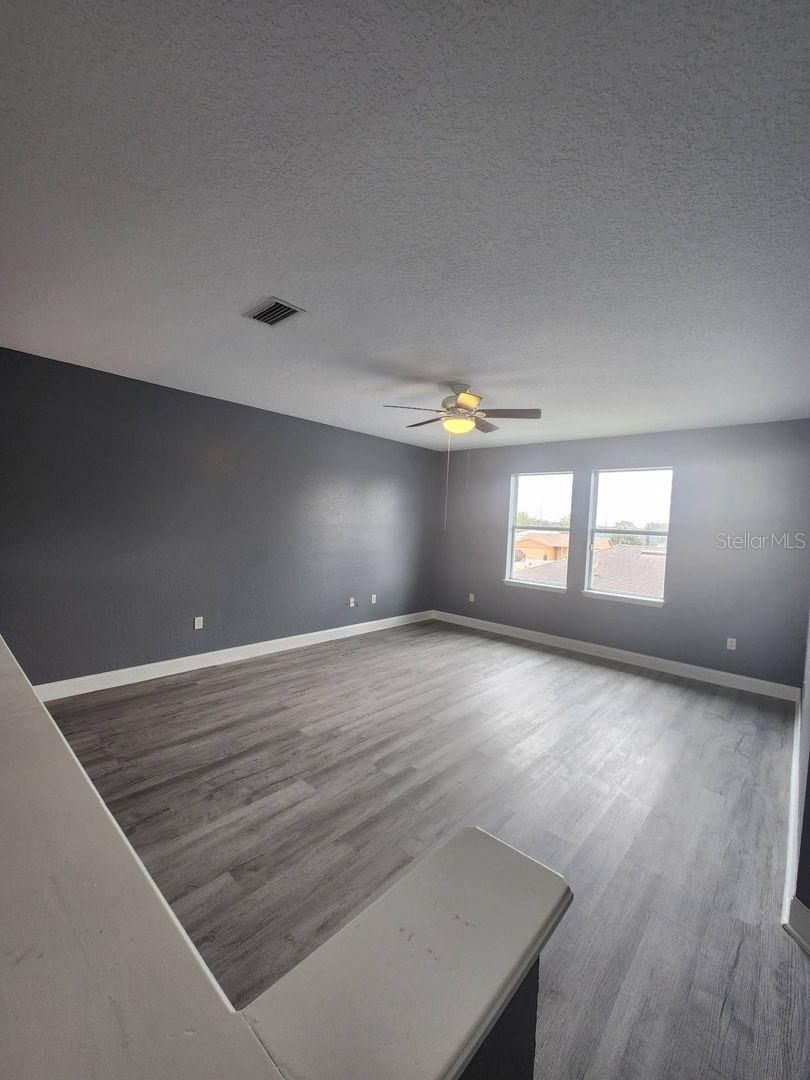 328 Dundee Dr Property Photo 27