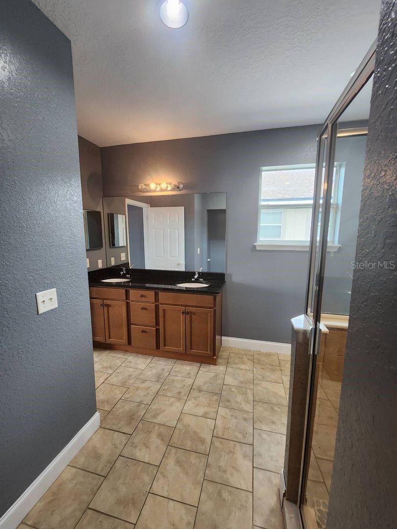 328 Dundee Dr Property Photo 31
