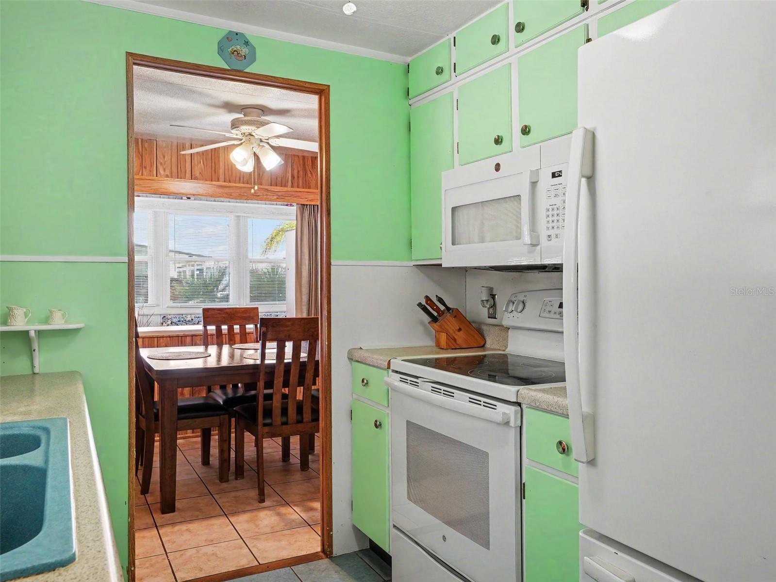 116 Pine Ter Property Photo 10