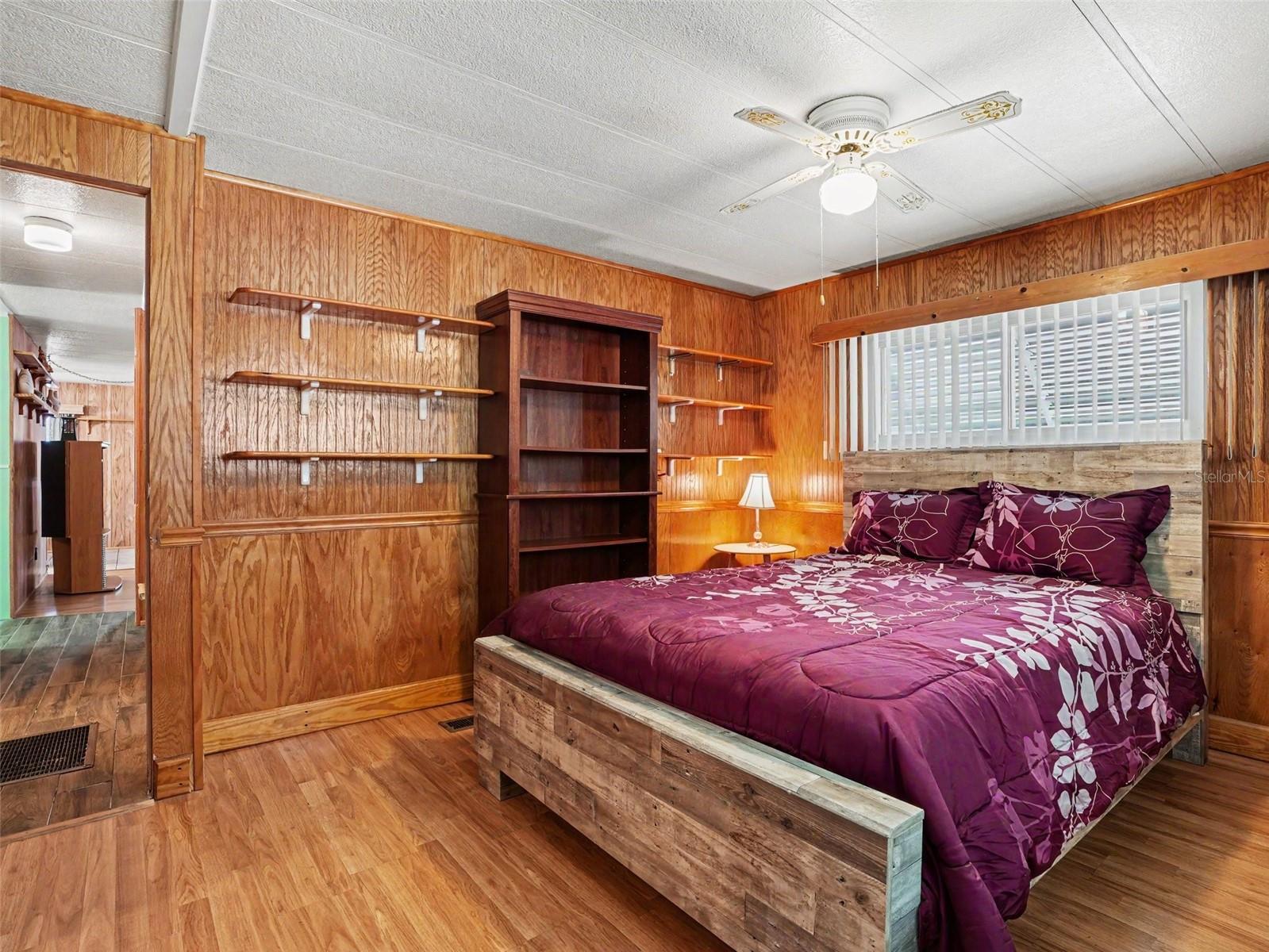 116 Pine Ter Property Photo 15