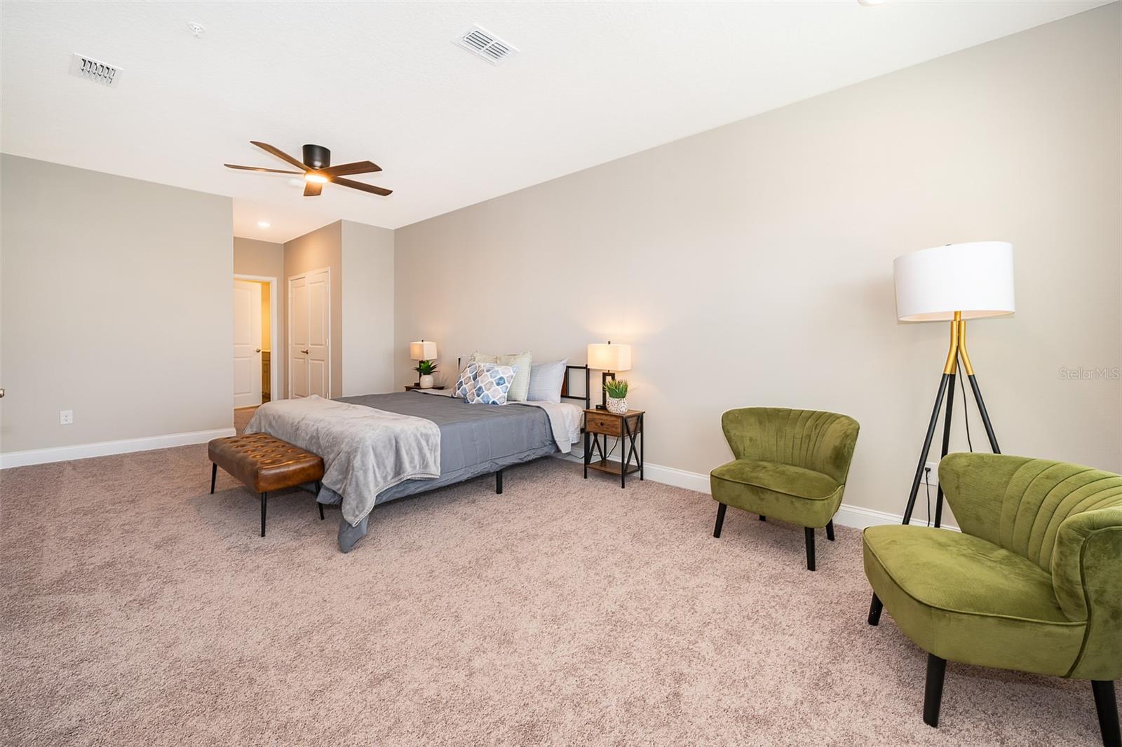 7521 Laureate Blvd #5208 Property Photo 20