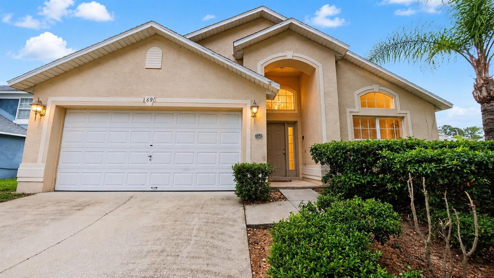 1691 Waterview Loop Property Photo 1