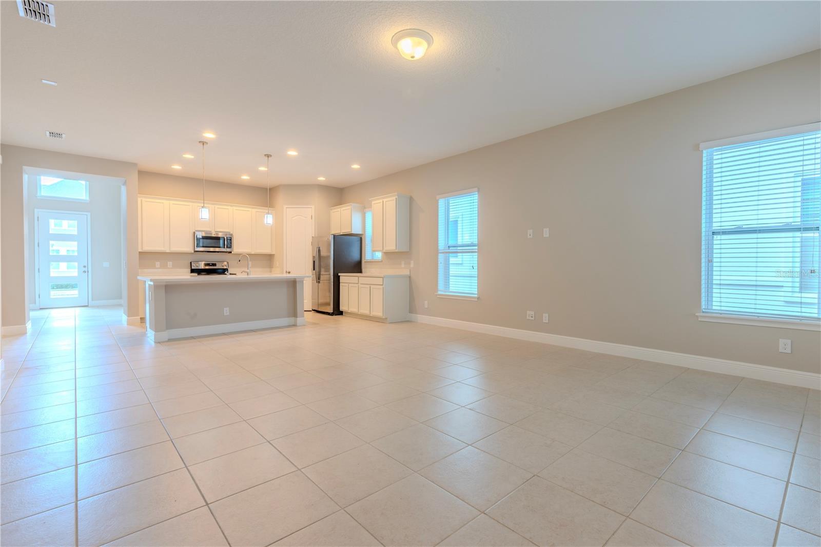 9233 Smithies St Property Photo 4