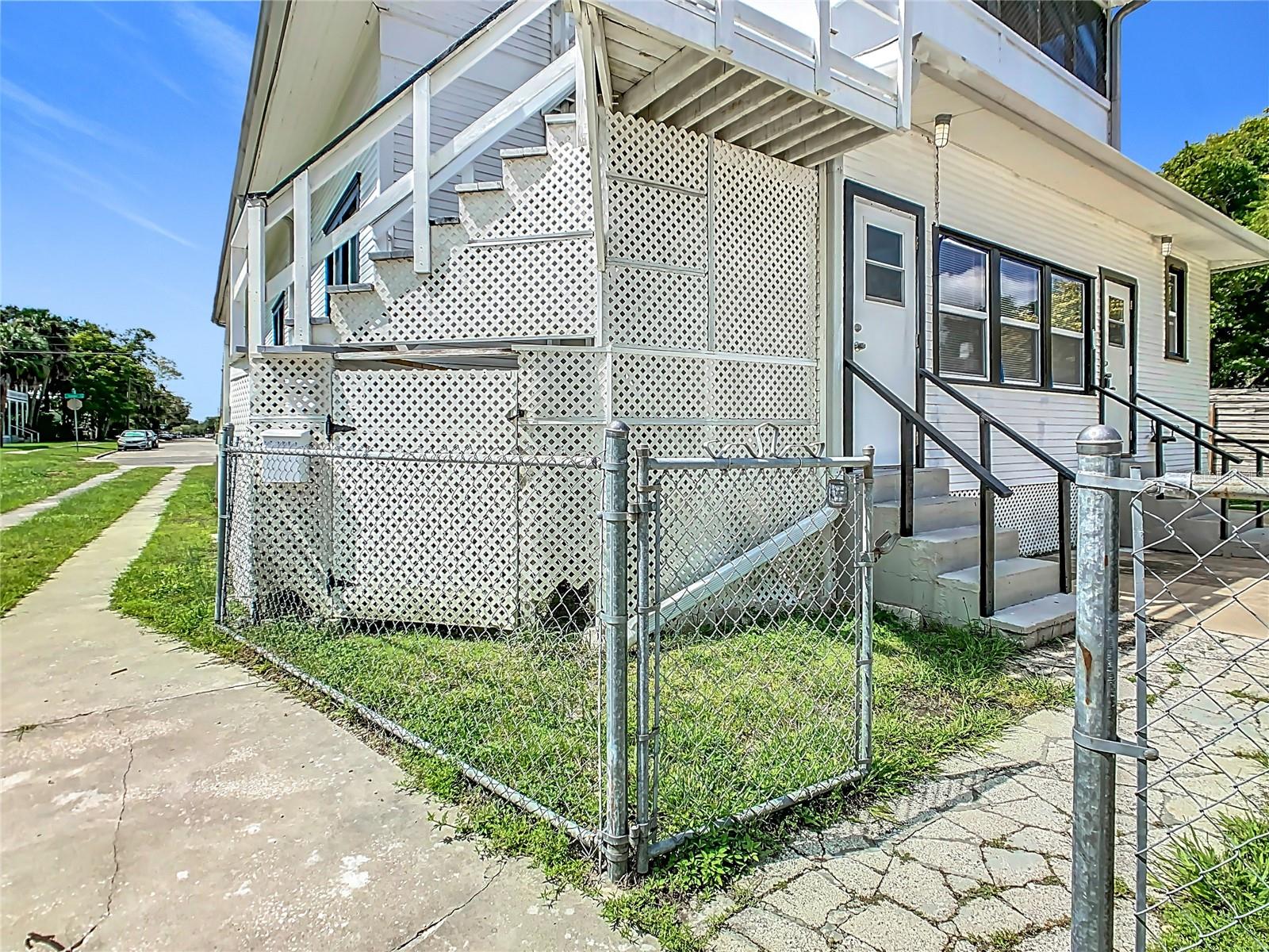 501 Sumner St Property Photo 39
