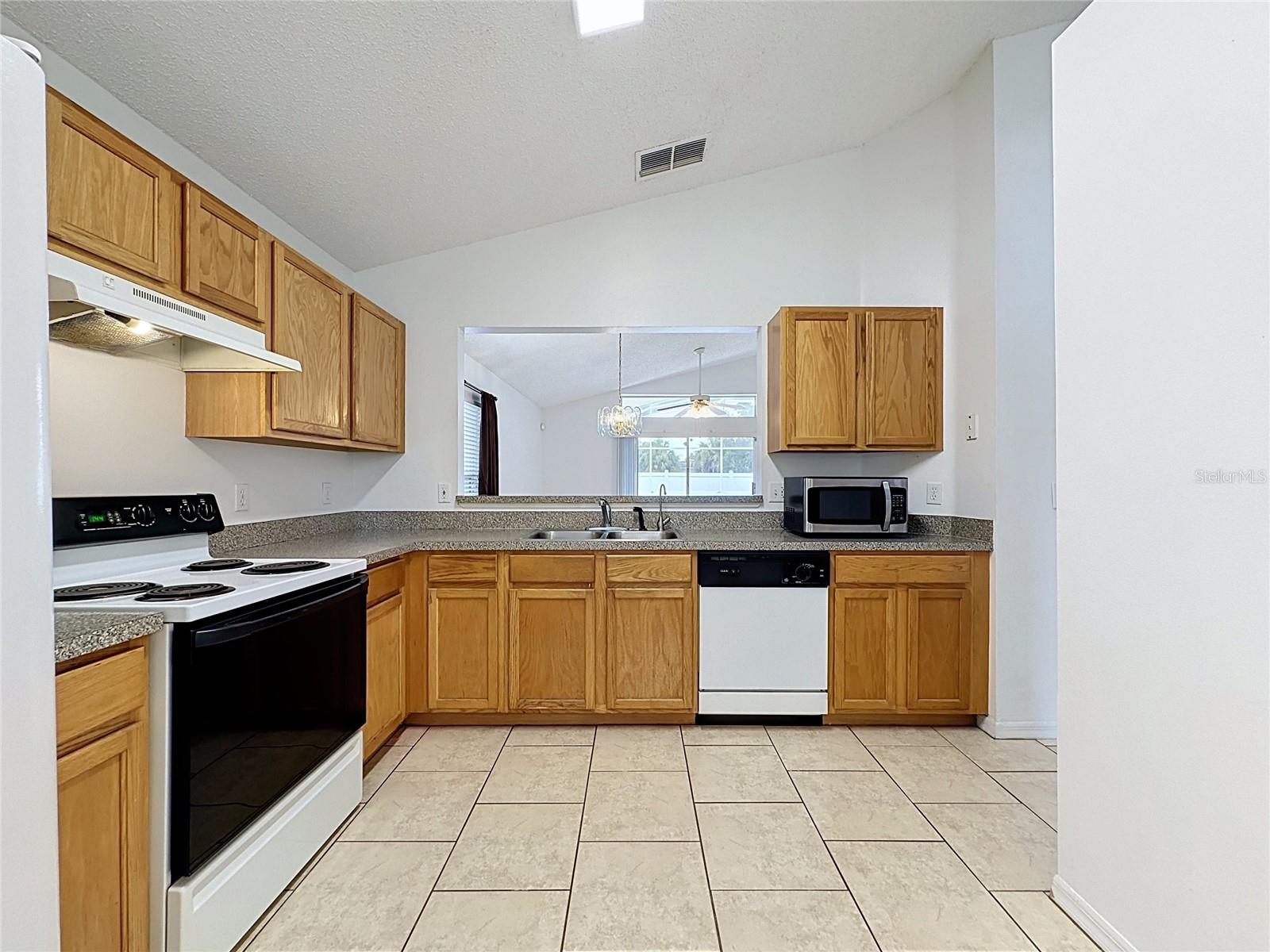 659 Durango Loop St Property Photo 11
