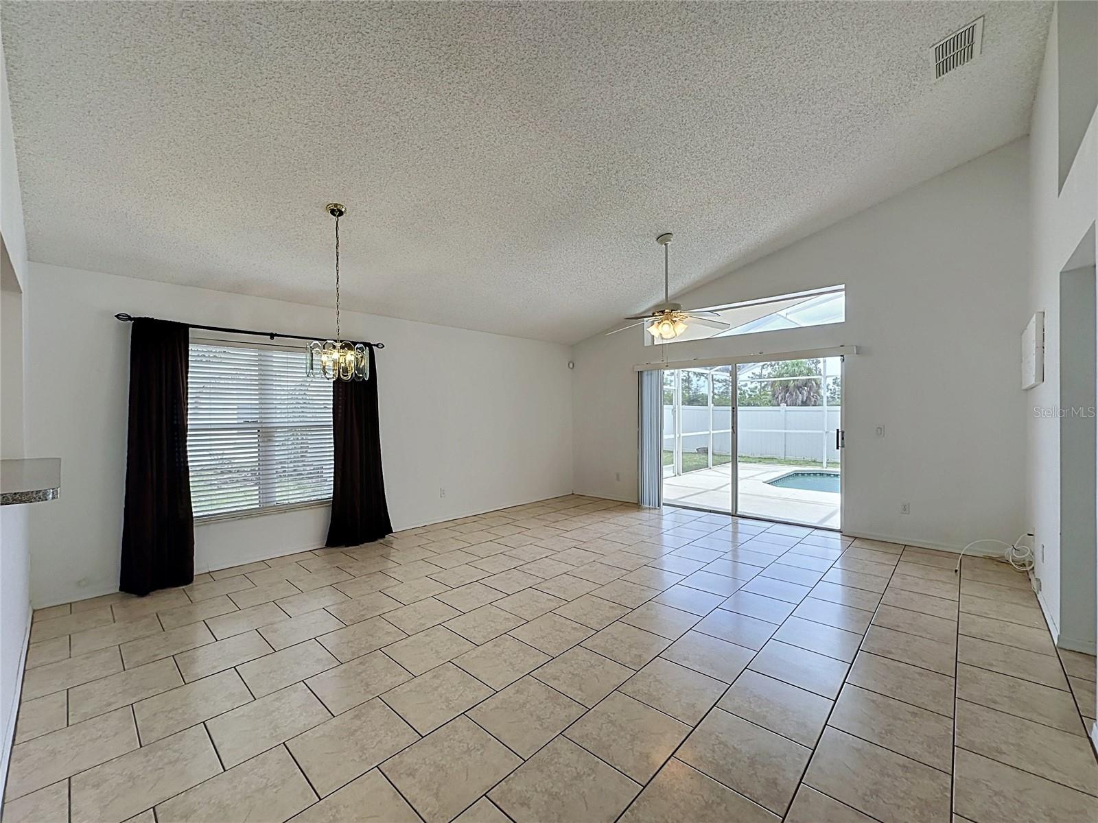 659 Durango Loop St Property Photo 15