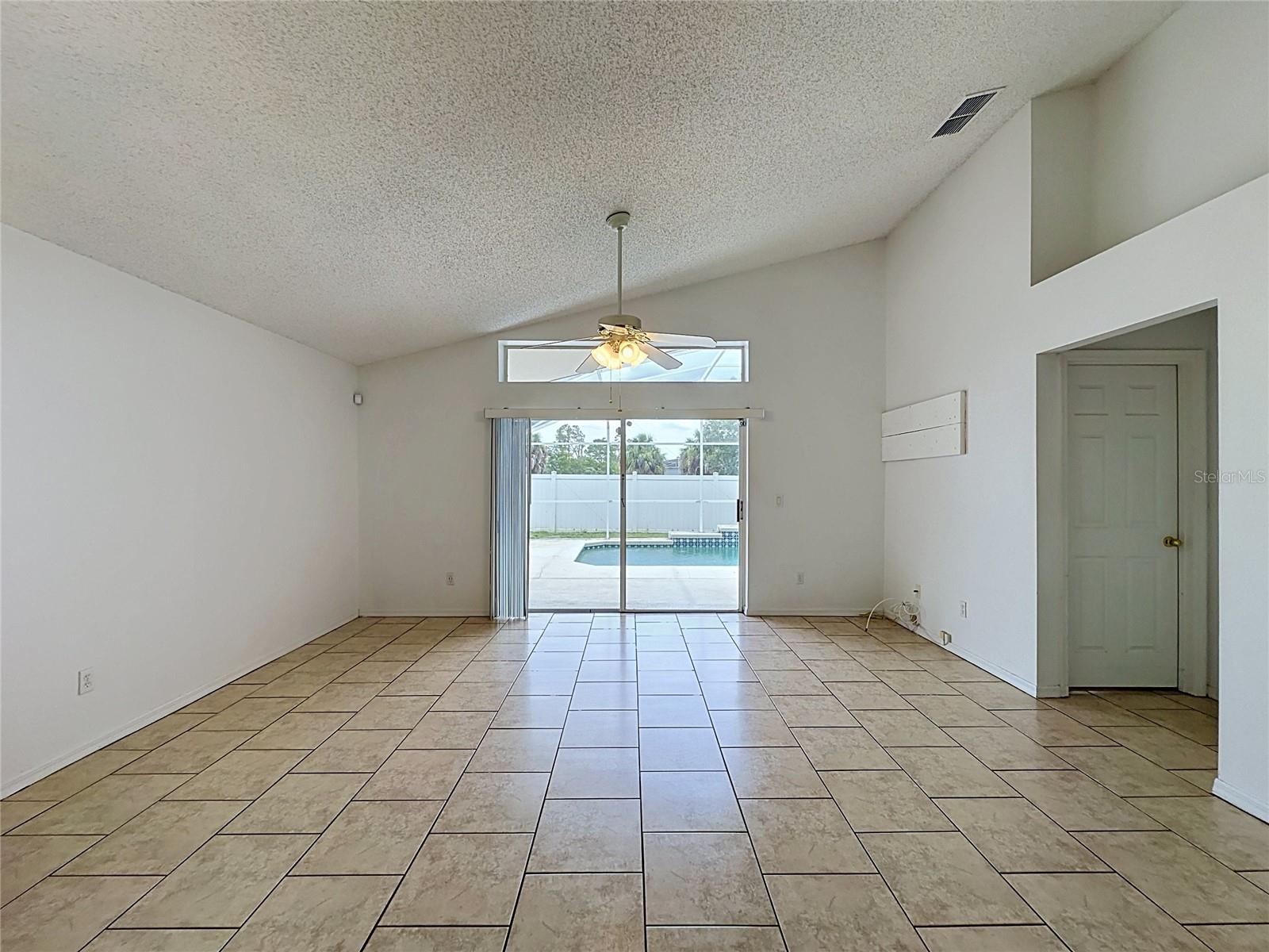 659 Durango Loop St Property Photo 19