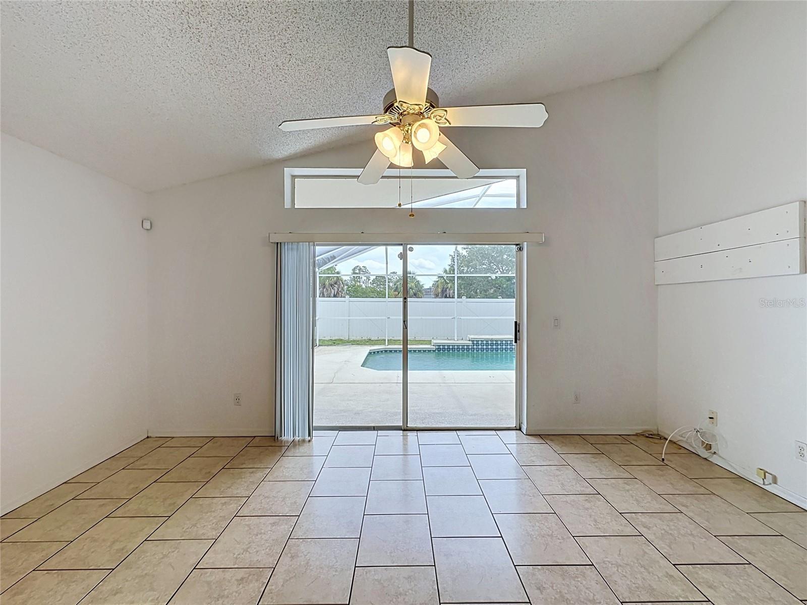 659 Durango Loop St Property Photo 20