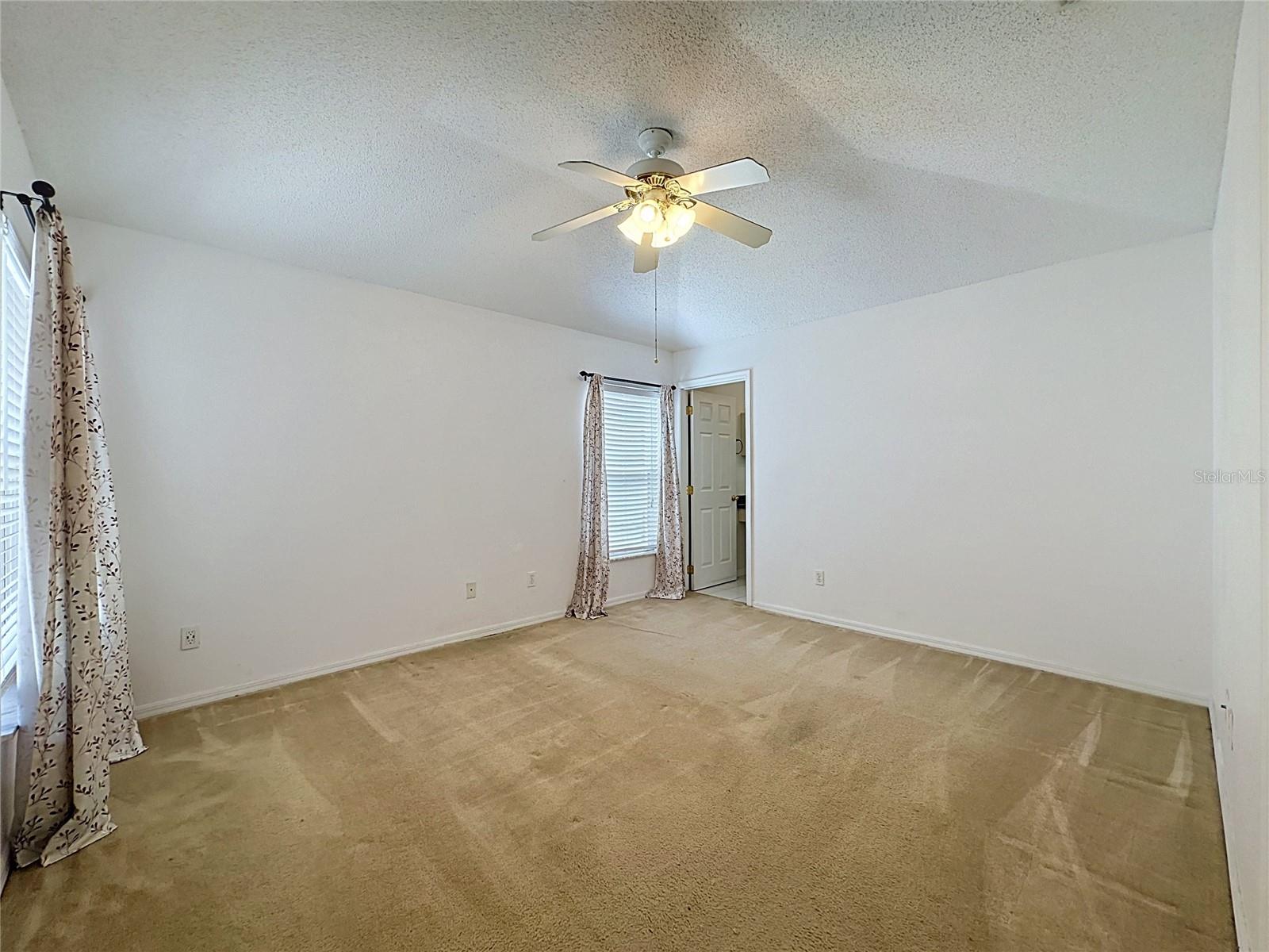 659 Durango Loop St Property Photo 38
