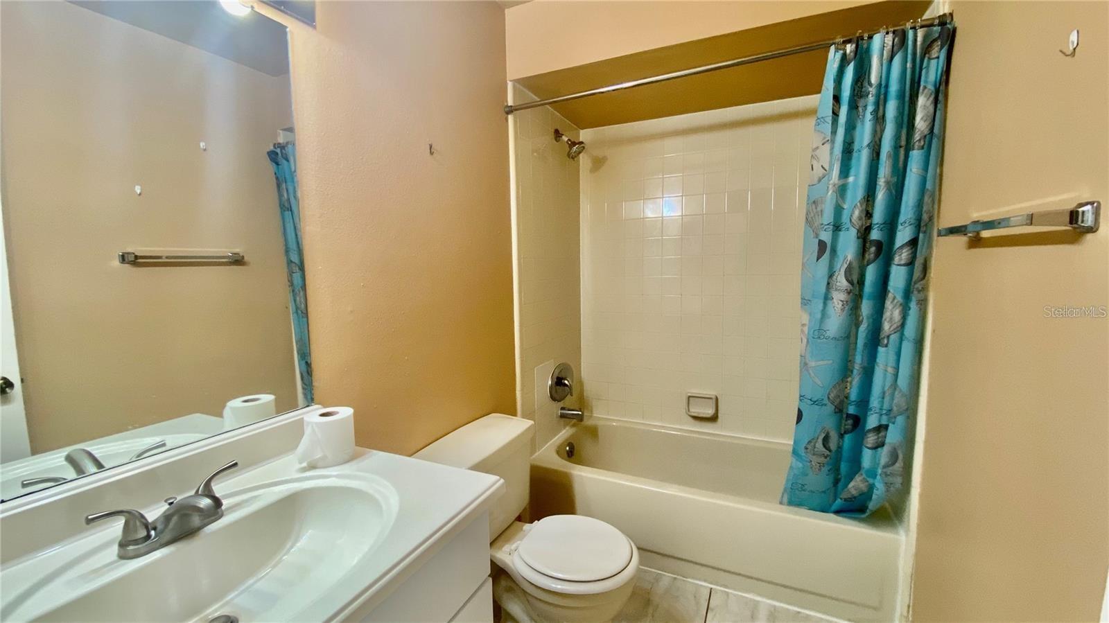 2528 Citrus Club Ln #206 Property Photo 8