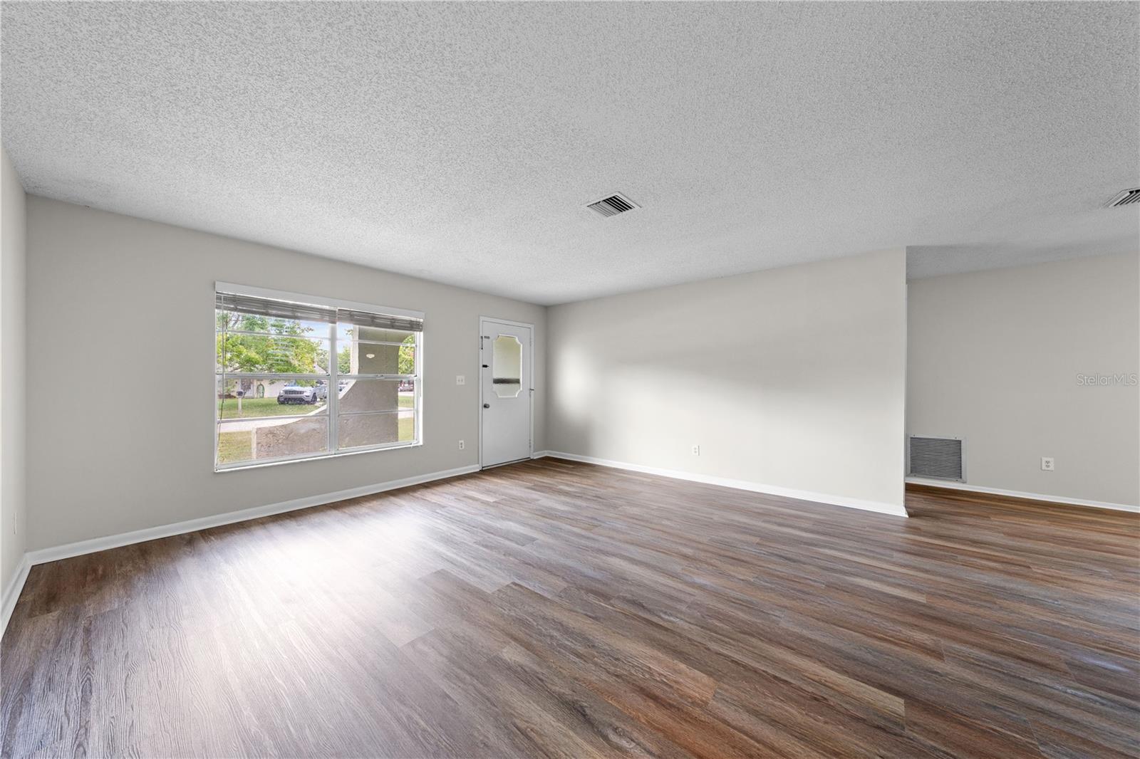 1501 Virginia Ave Property Photo 5