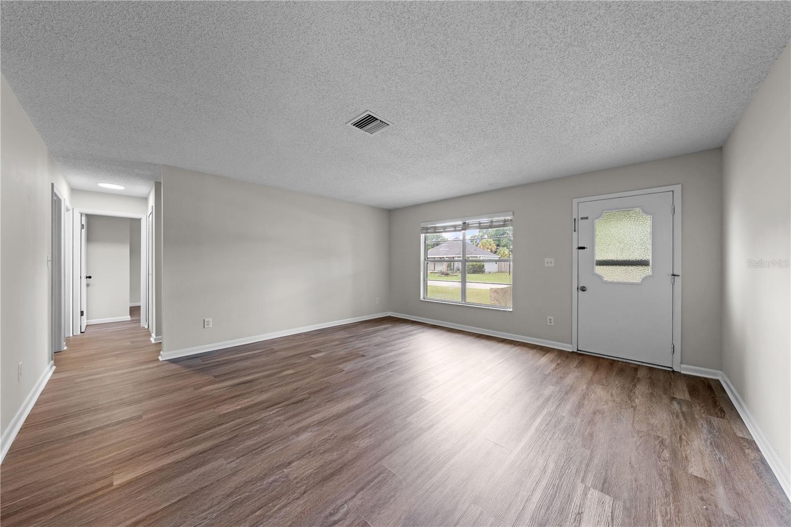 1501 Virginia Ave Property Photo 8