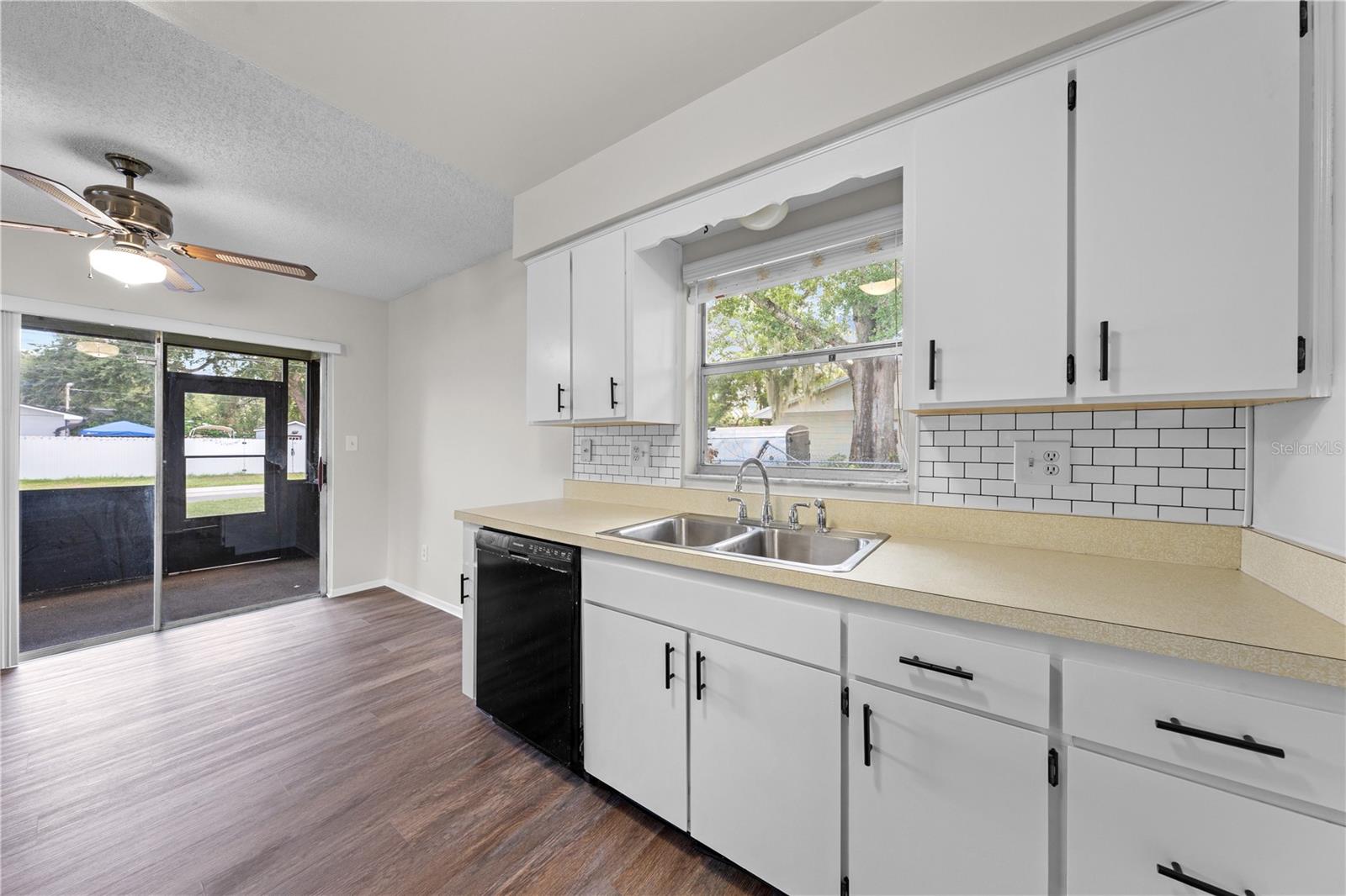 1501 Virginia Ave Property Photo 32