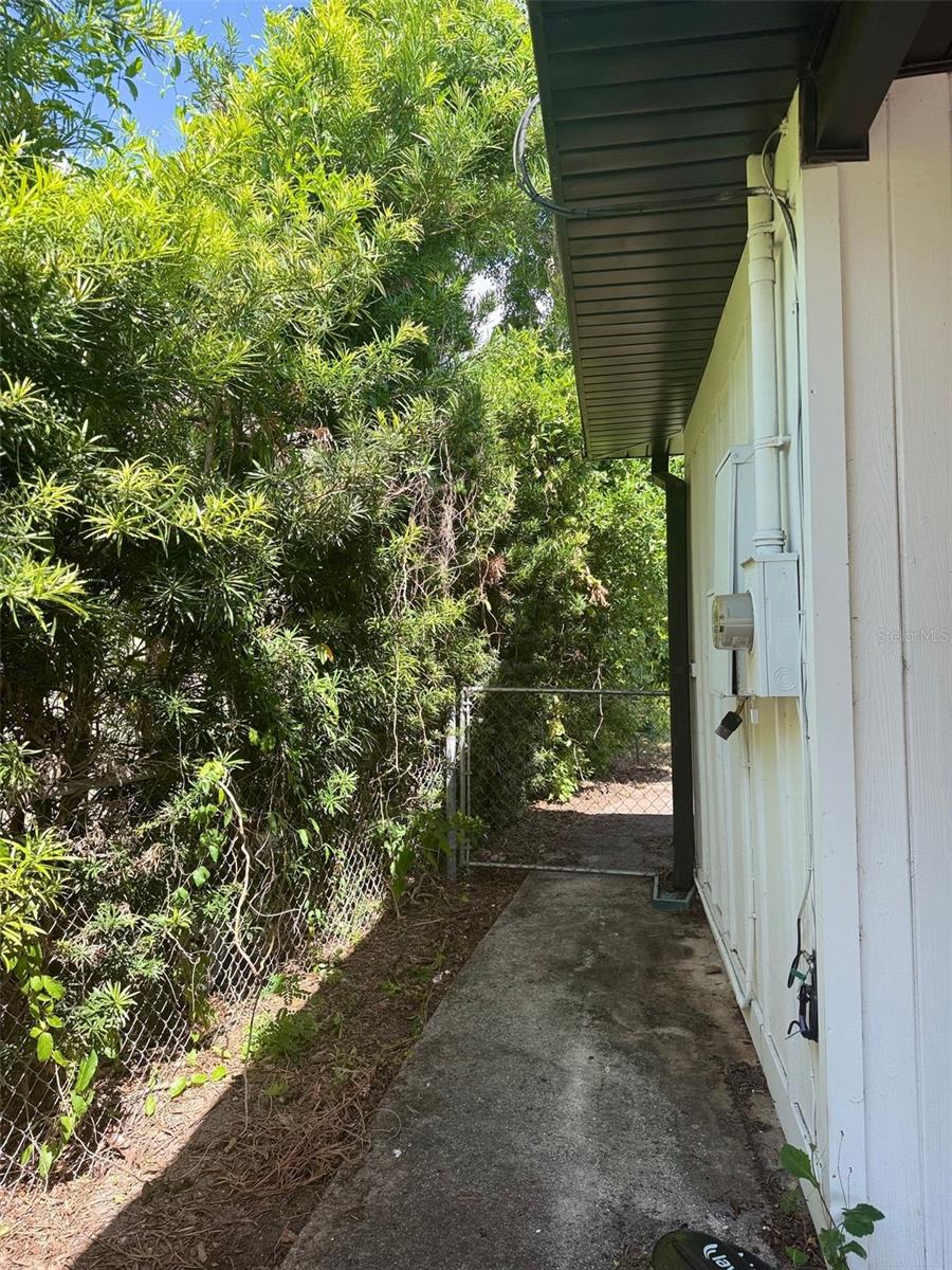 1932 Crescent Blvd Property Photo 23