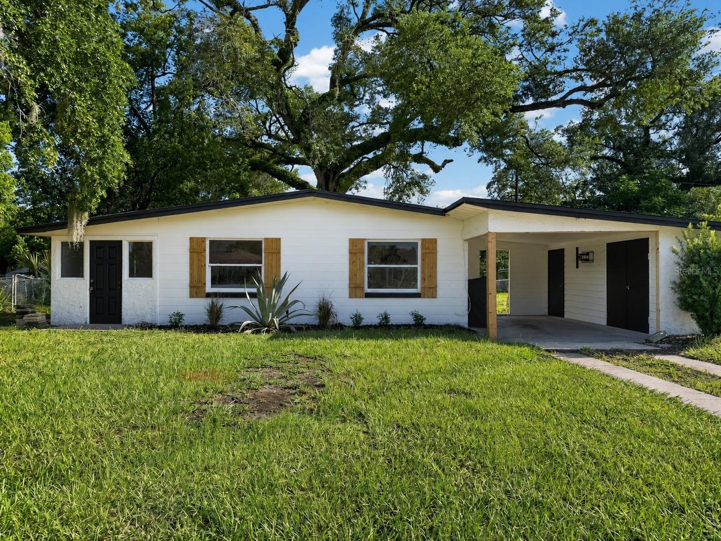 3911 LAKE MARGARET DR Property Photo 1