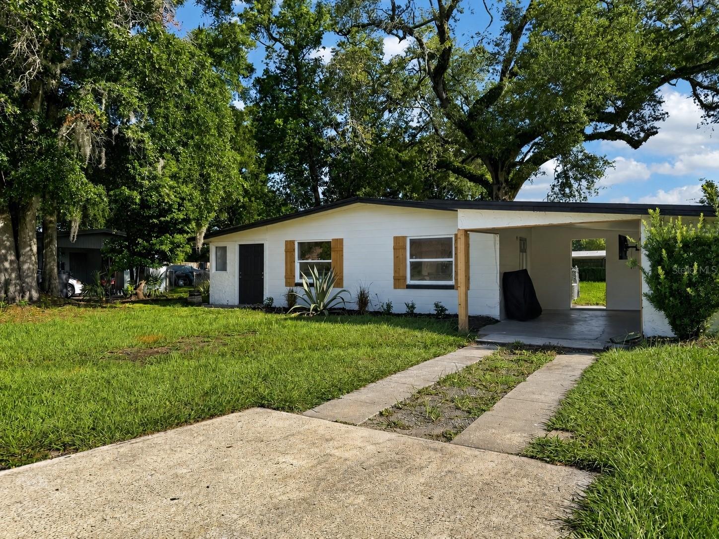 3911 Lake Margaret Dr Property Photo 2