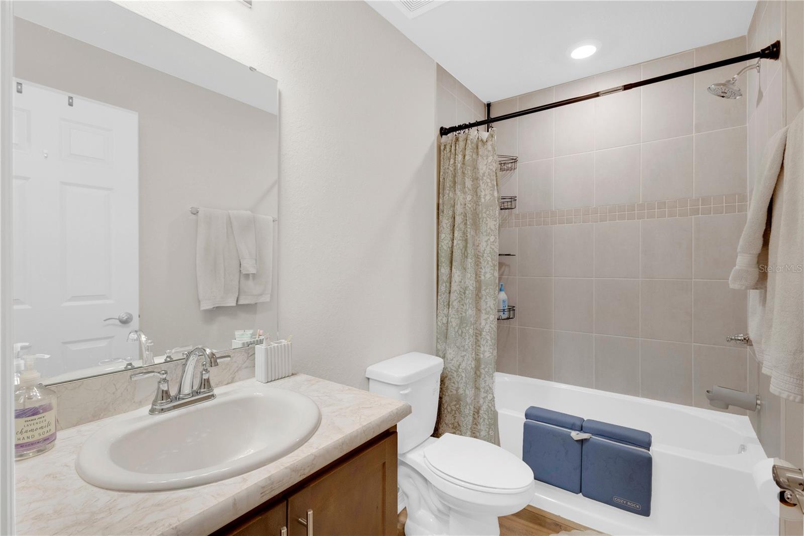 5836 Freshwater Canyon Dr Property Photo 16