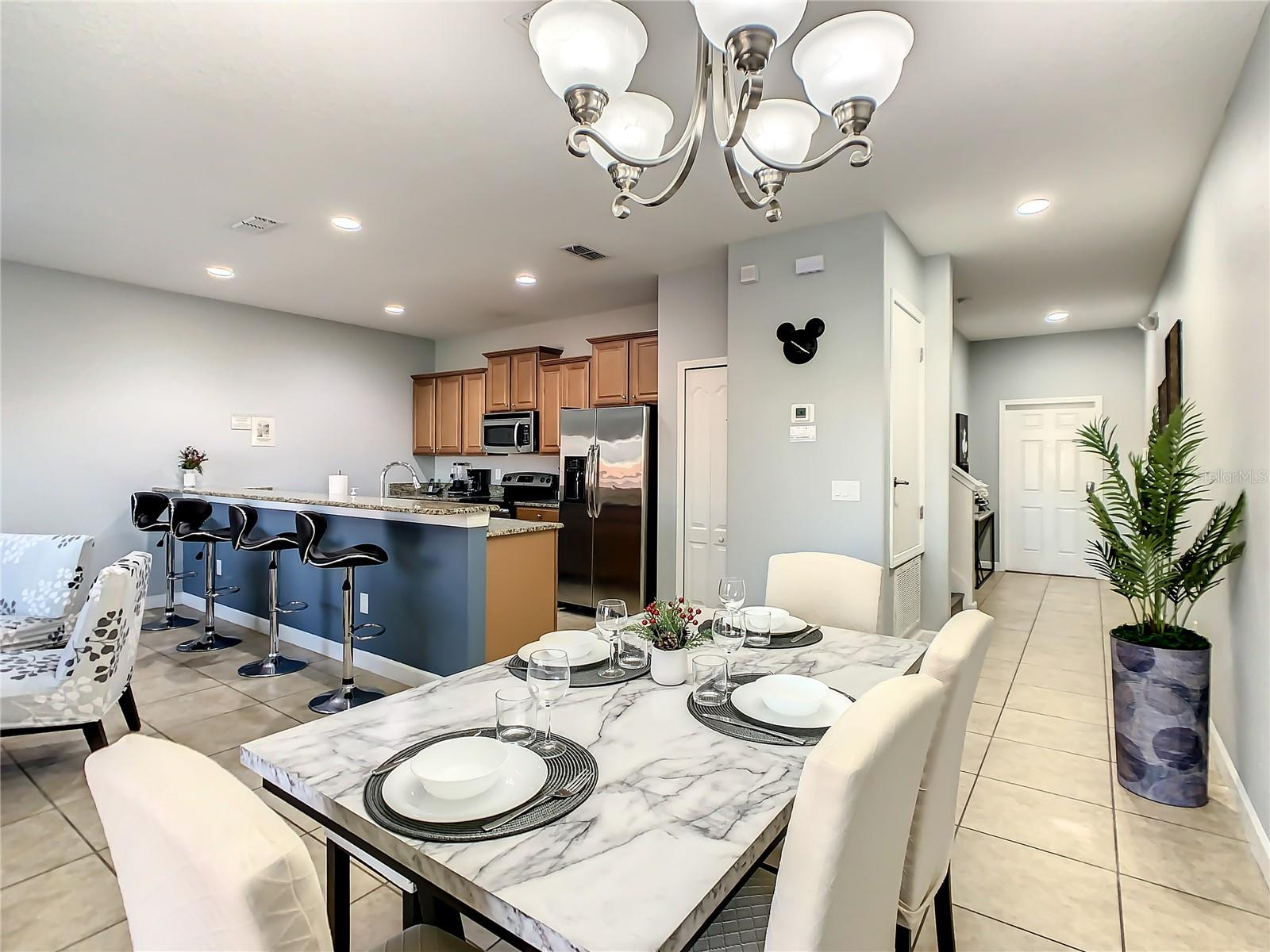 8845 Candy Palm Rd Property Photo 5