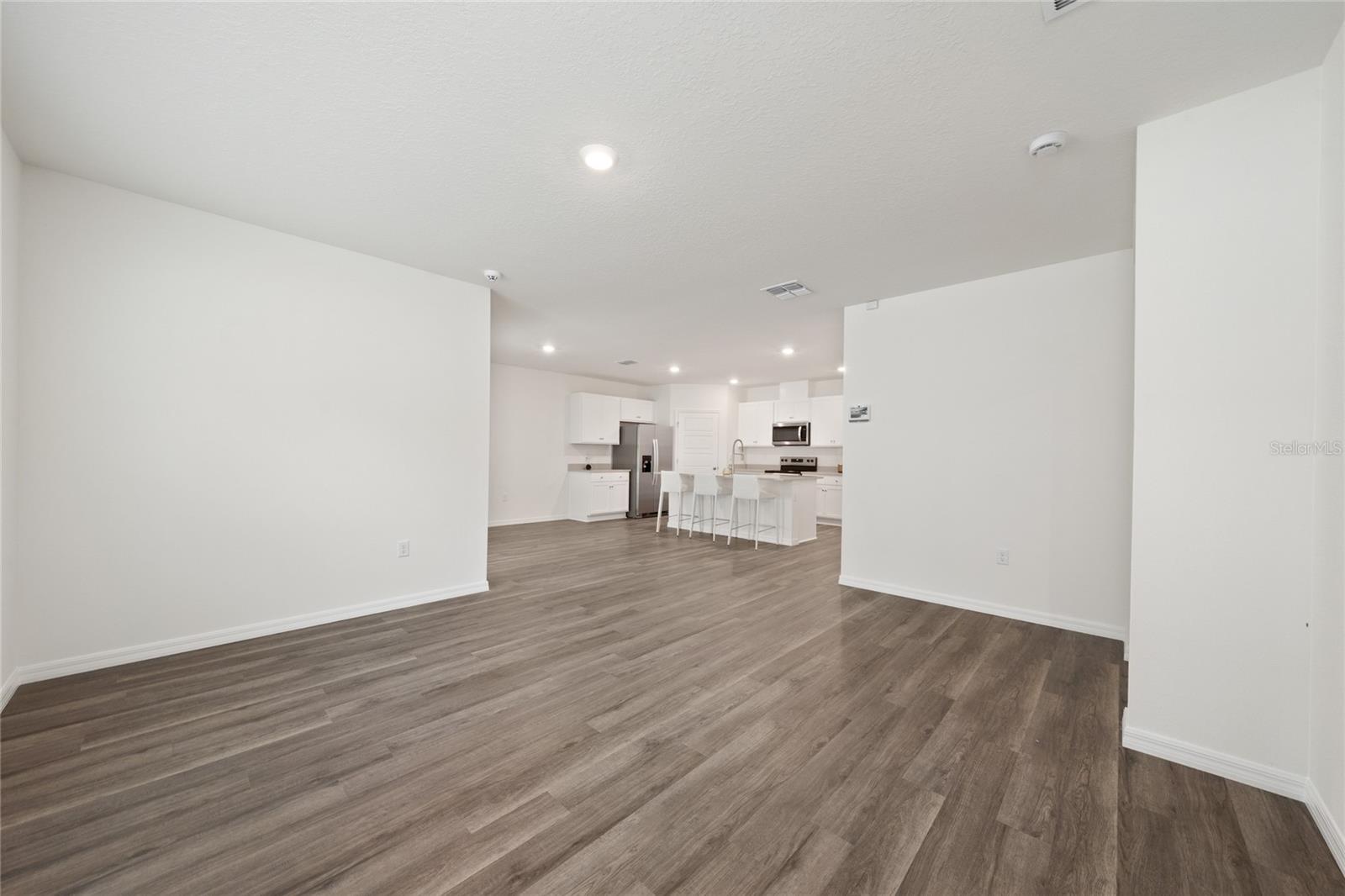 698 Park Place Blvd Property Photo 27