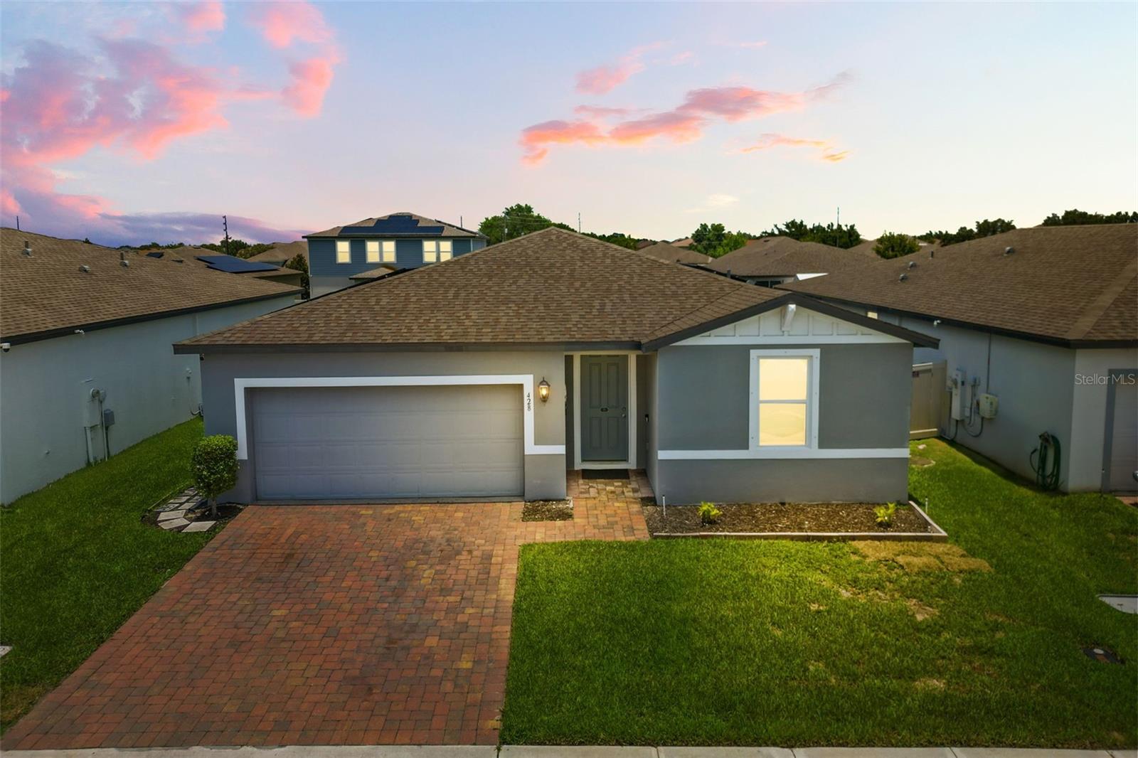 428 MCKENNA DR Property Photo 1
