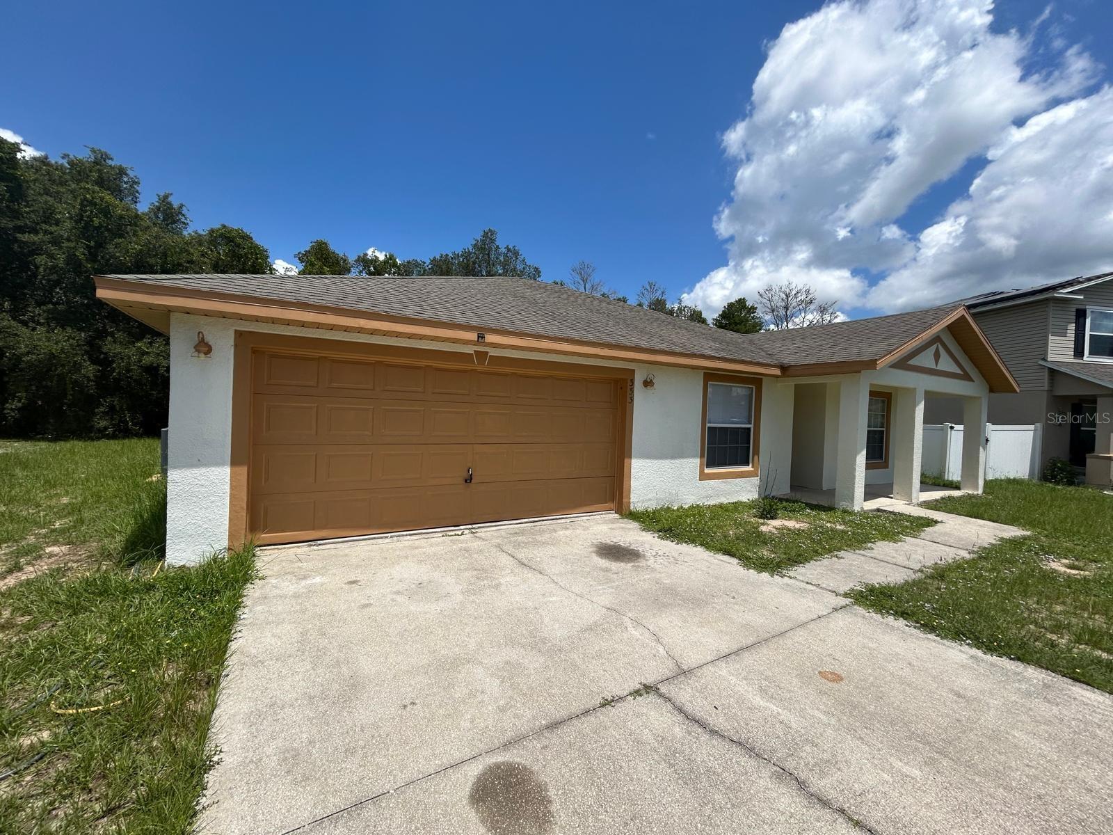 333 Gardenia Ct Property Photo 2