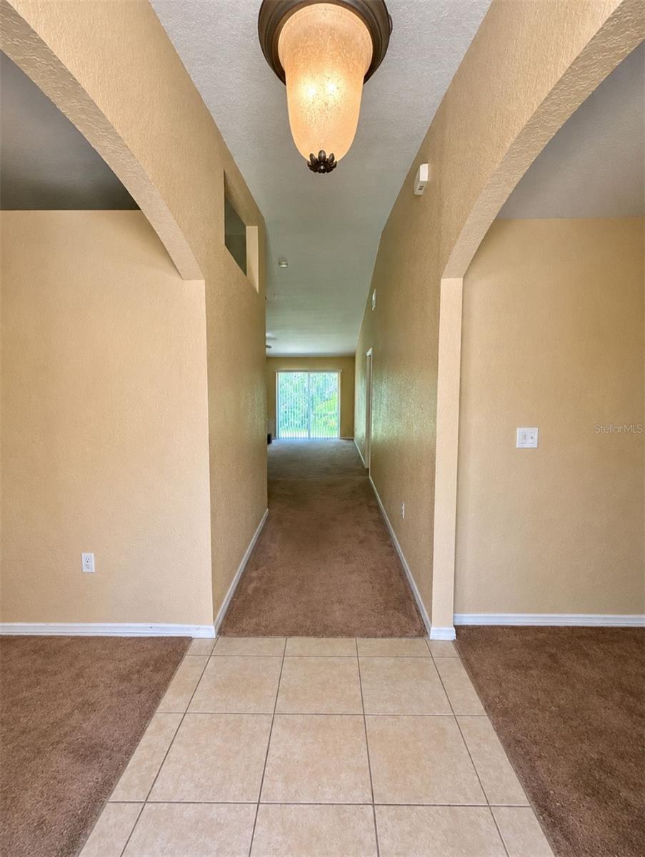 333 Gardenia Ct Property Photo 3