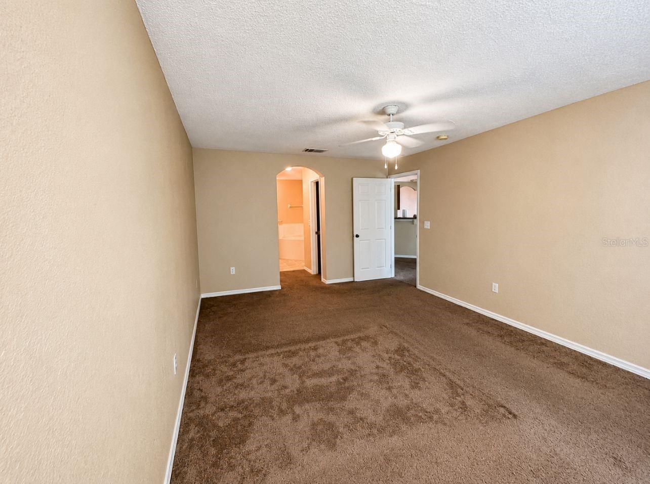 333 Gardenia Ct Property Photo 9