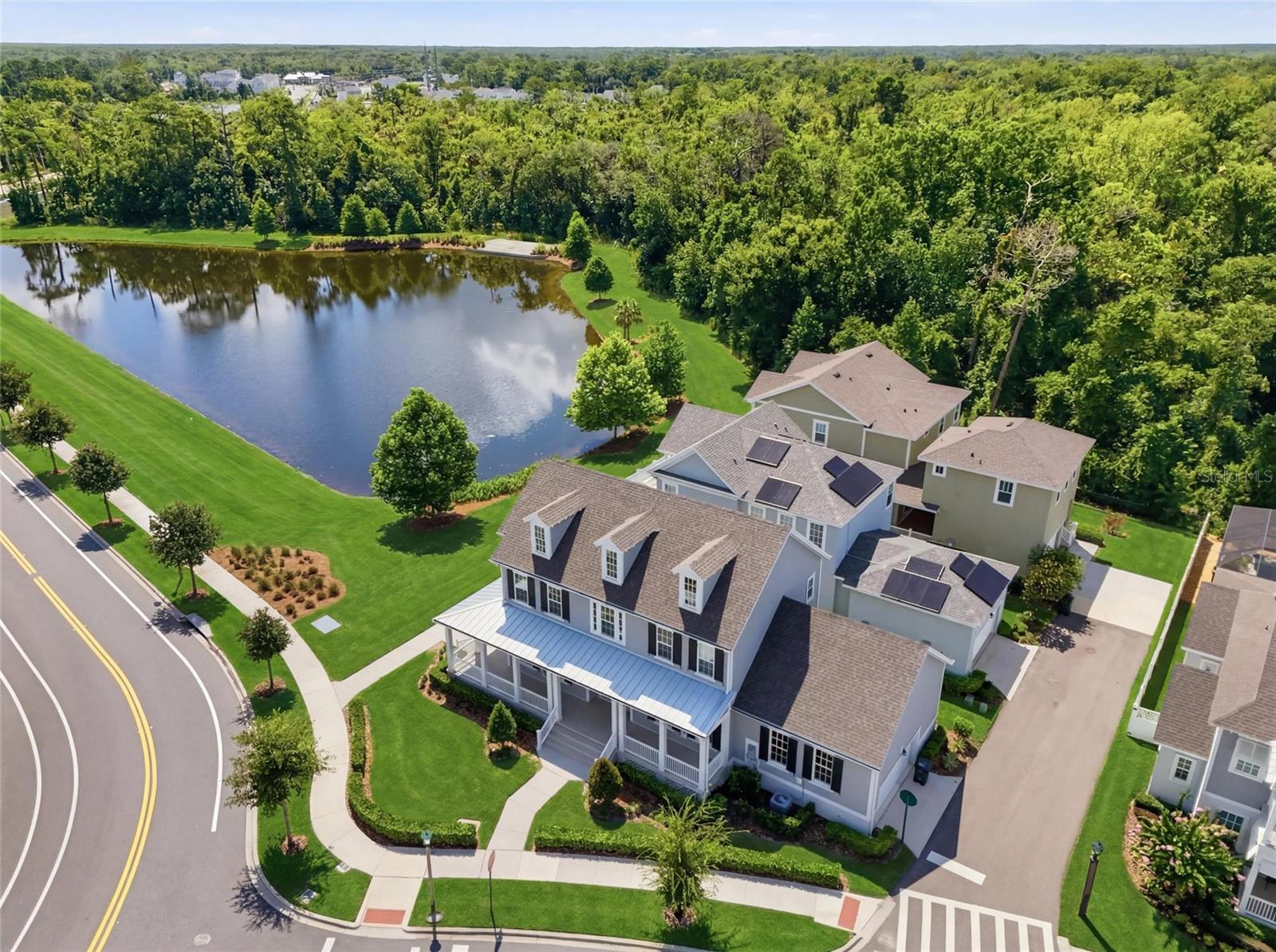 7565 Estuary Lake Loop Property Photo 1