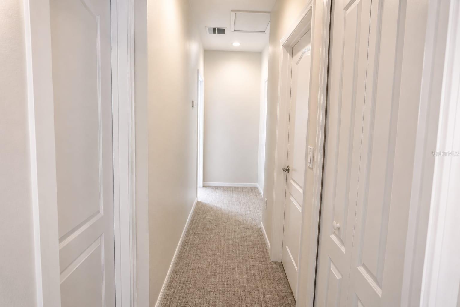 7060 Ventnor Dr Property Photo 20