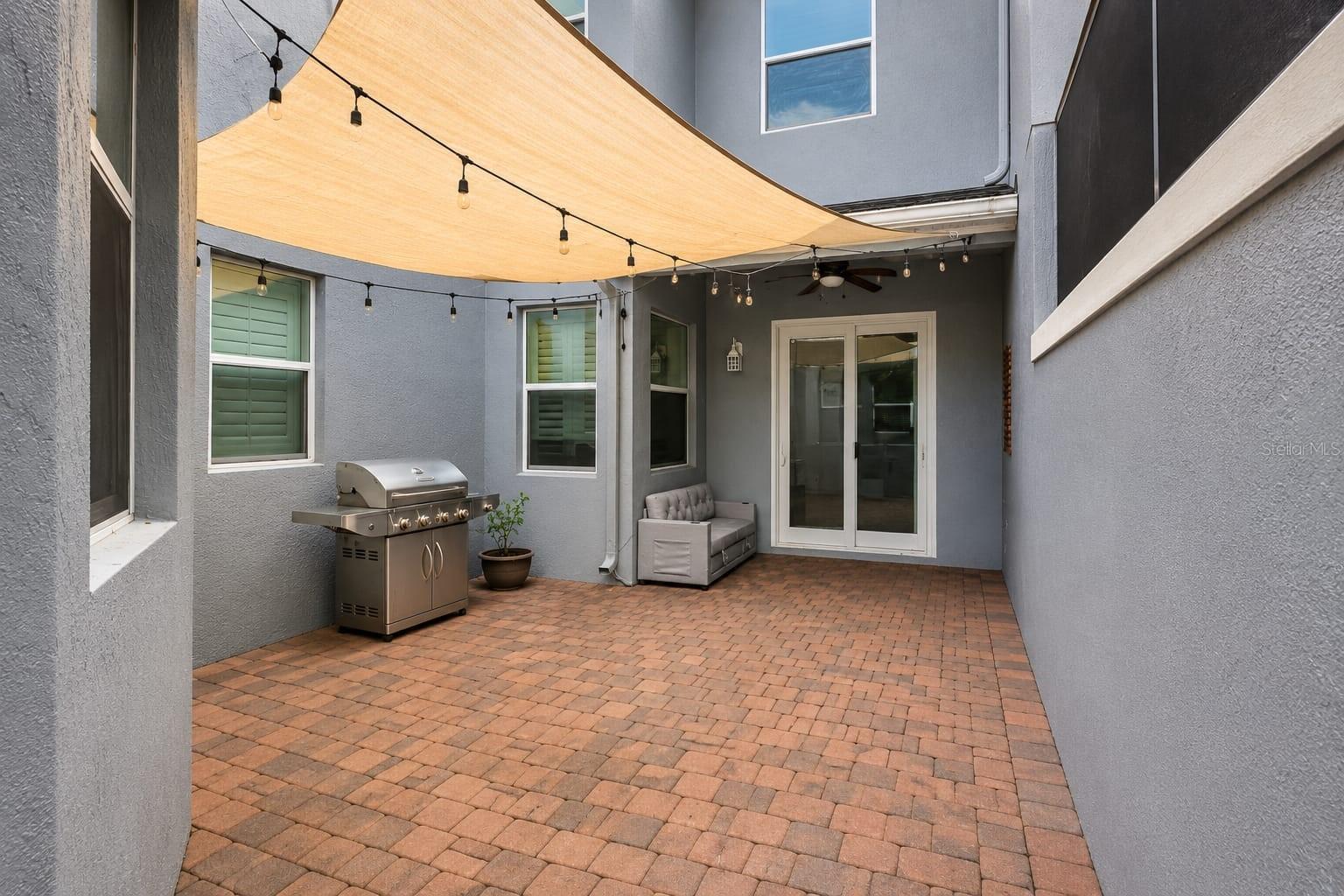 7060 Ventnor Dr Property Photo 29