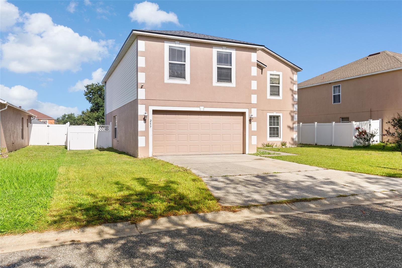 257 Vervain Ave Property Photo 1