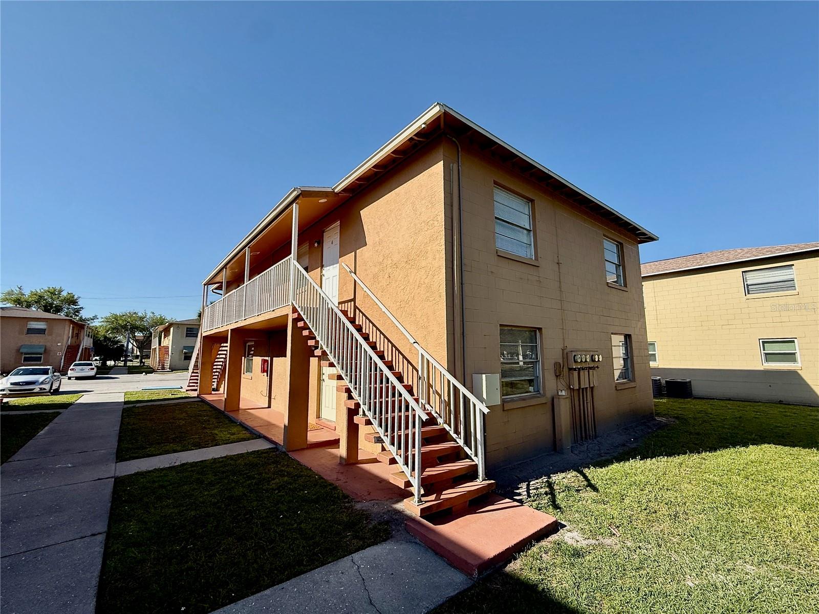 733 MICHIGAN CT #4 Property Photo 1
