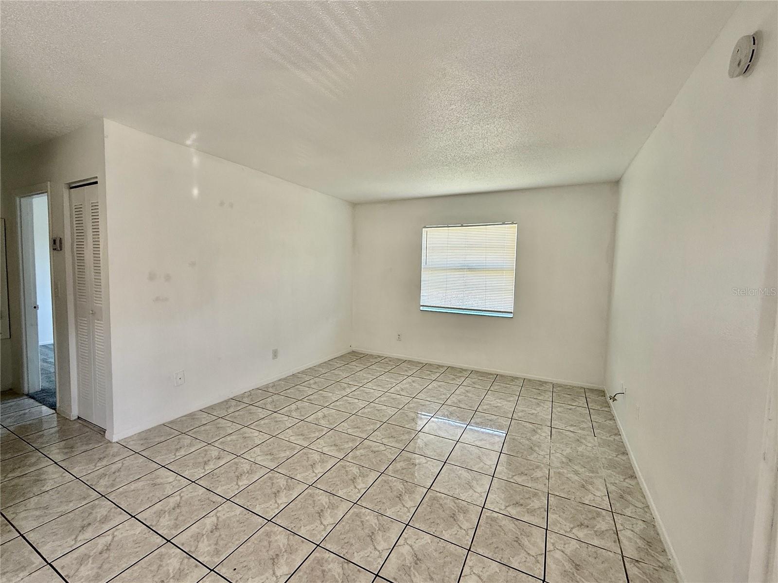 733 Michigan Ct #4 Property Photo 3