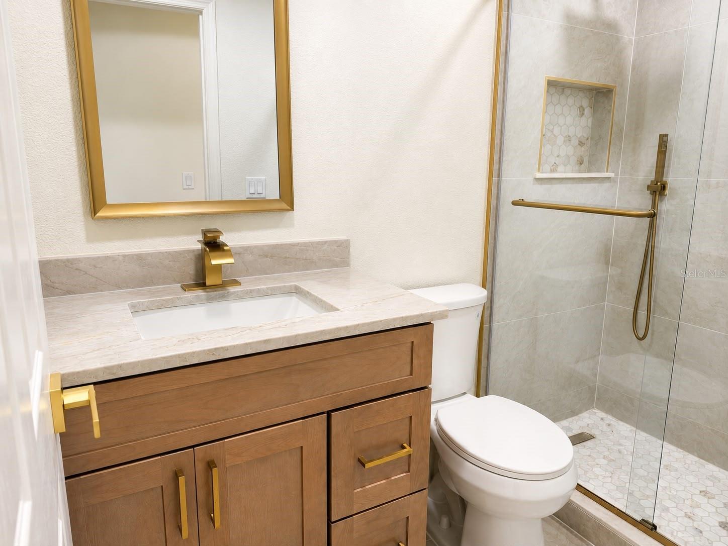 5112 Laval Dr Property Photo 28