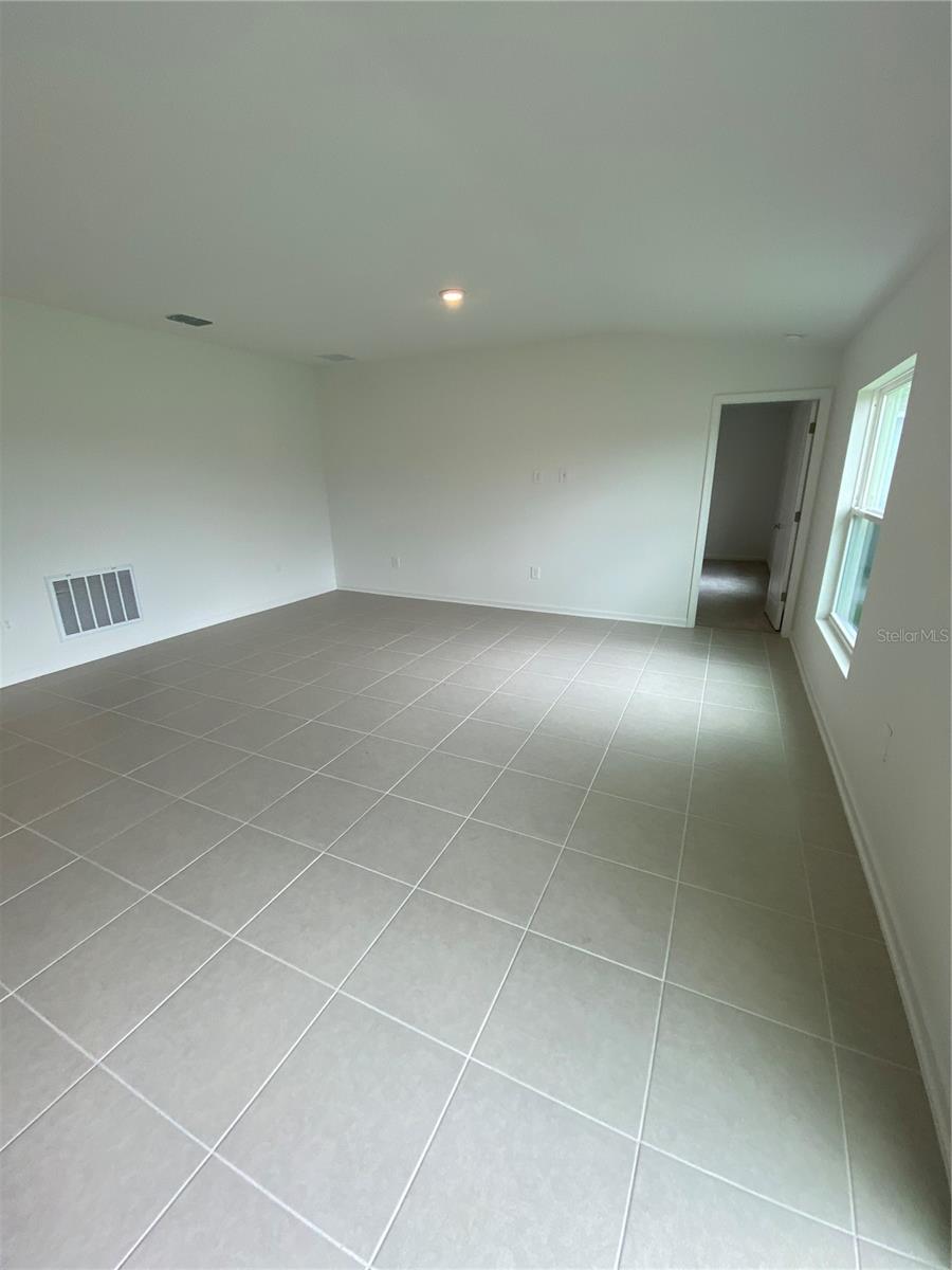 2125 Lasso Loop Property Photo 14