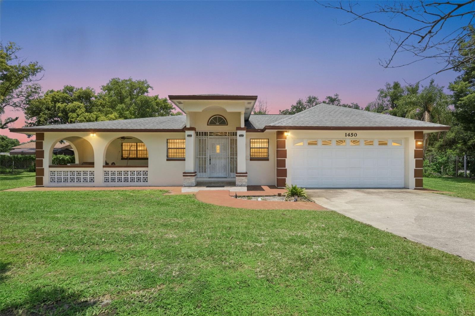 1450 N CHICKASAW TRL
