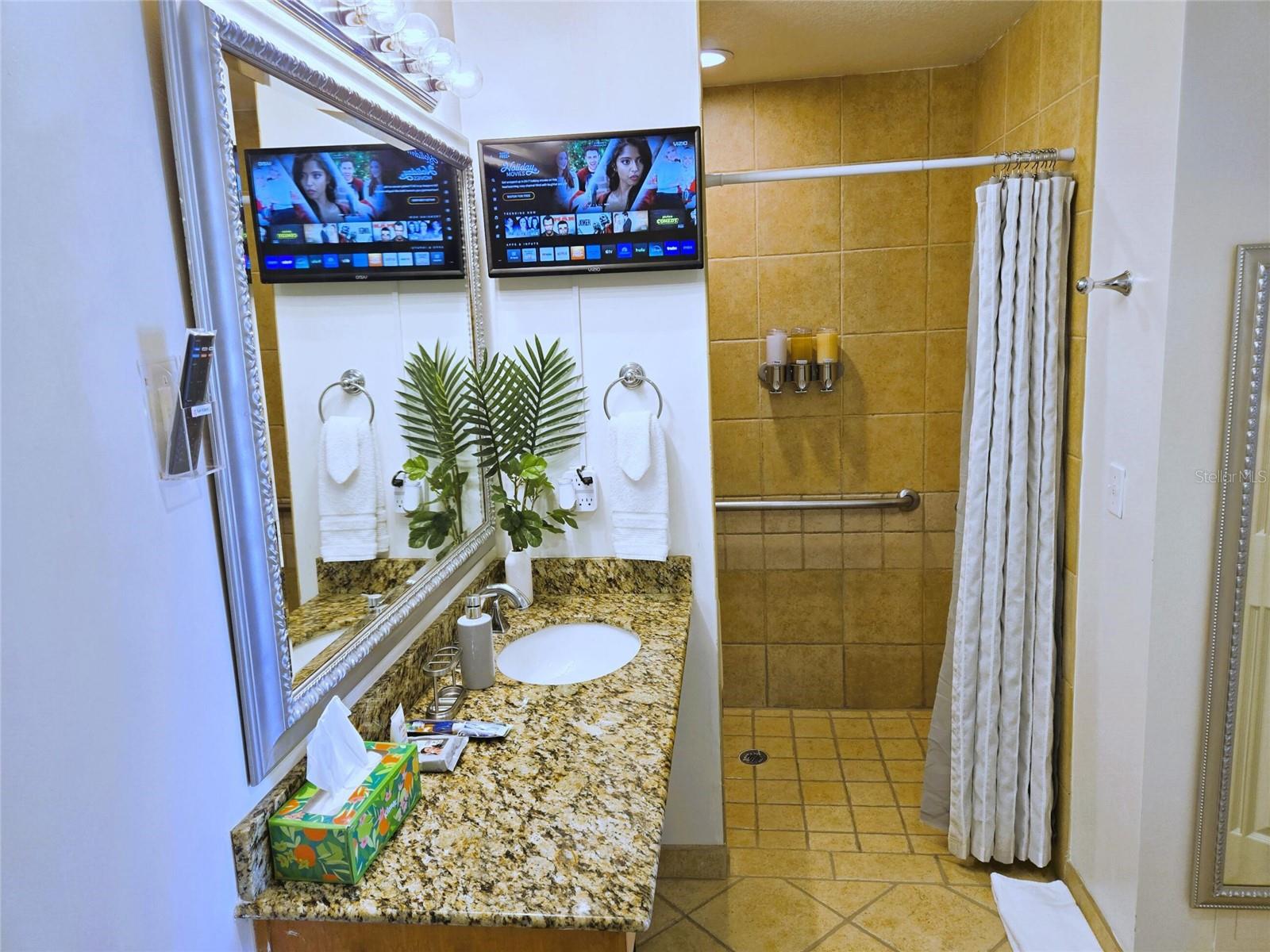 1322 Seven Eagles Ct #102 Property Photo 8