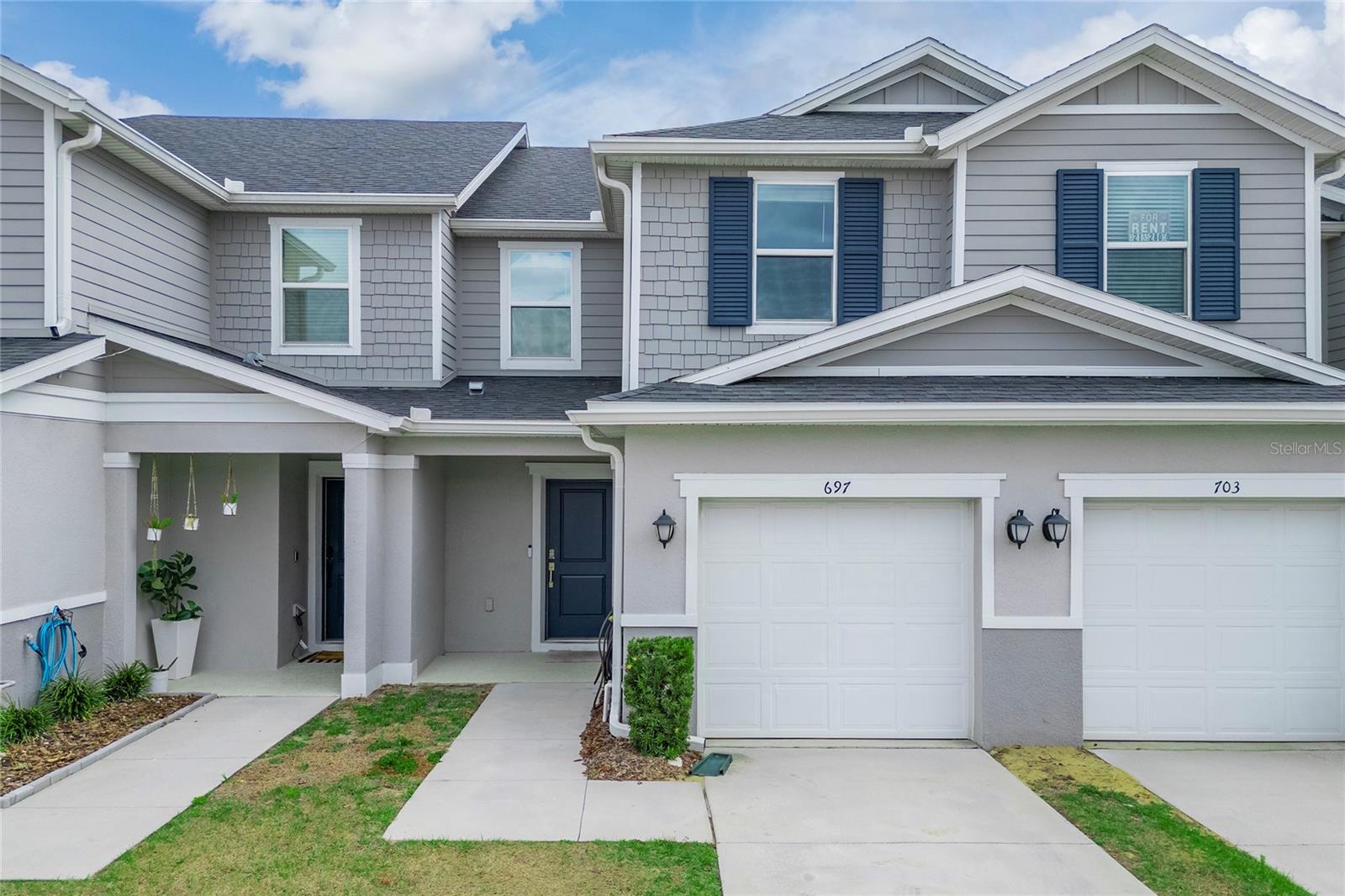 697 STONEY POINT CIR Property Photo 1