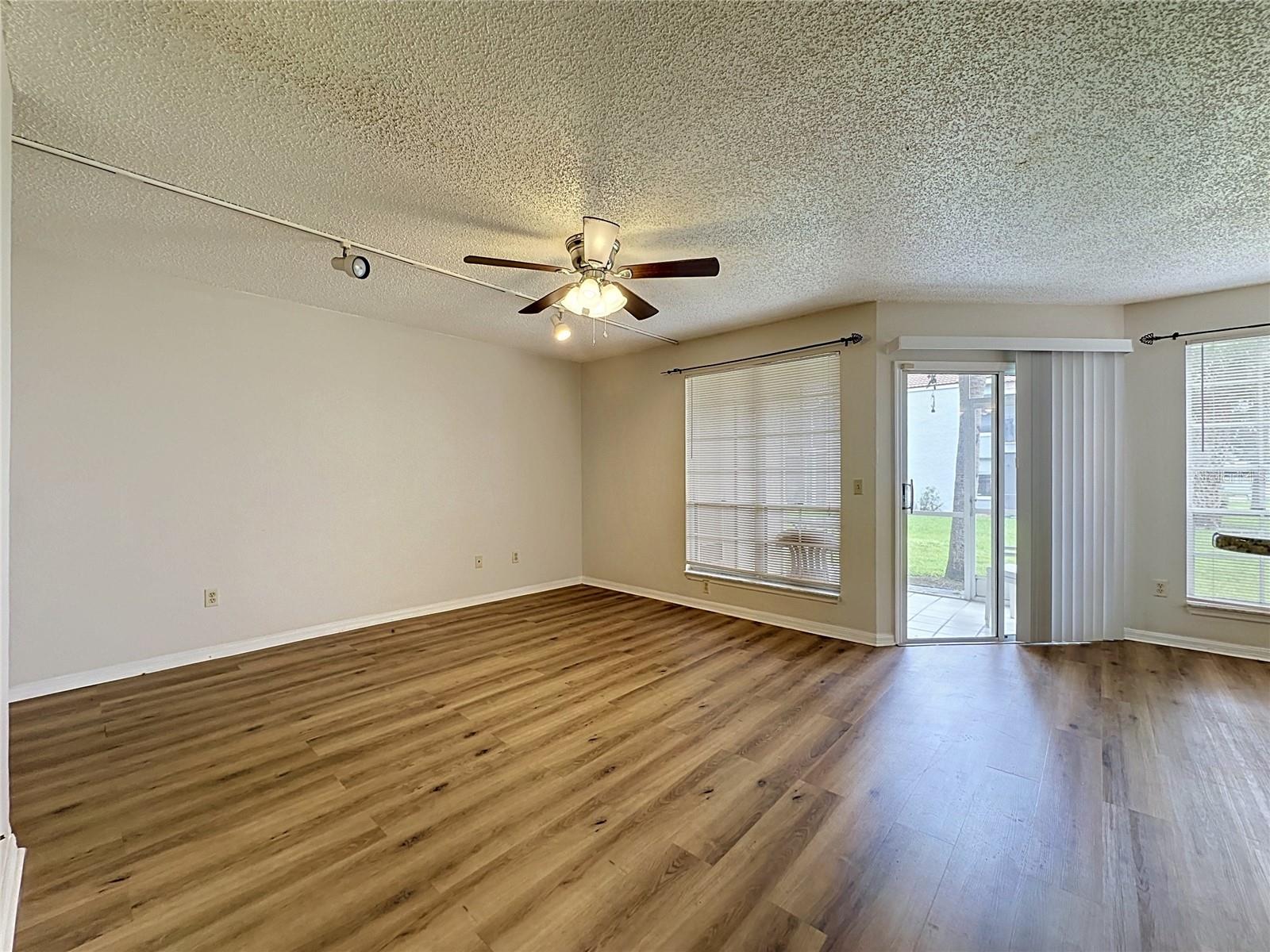 4817 Normandy Pl #105 Property Photo 4
