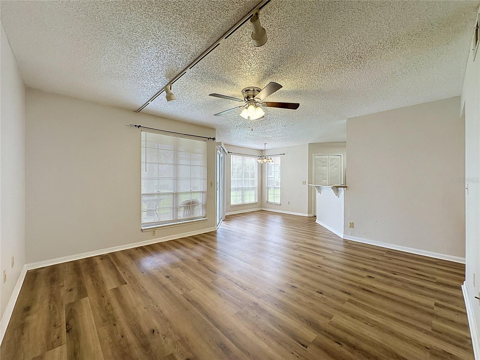 4817 Normandy Pl #105 Property Photo 5