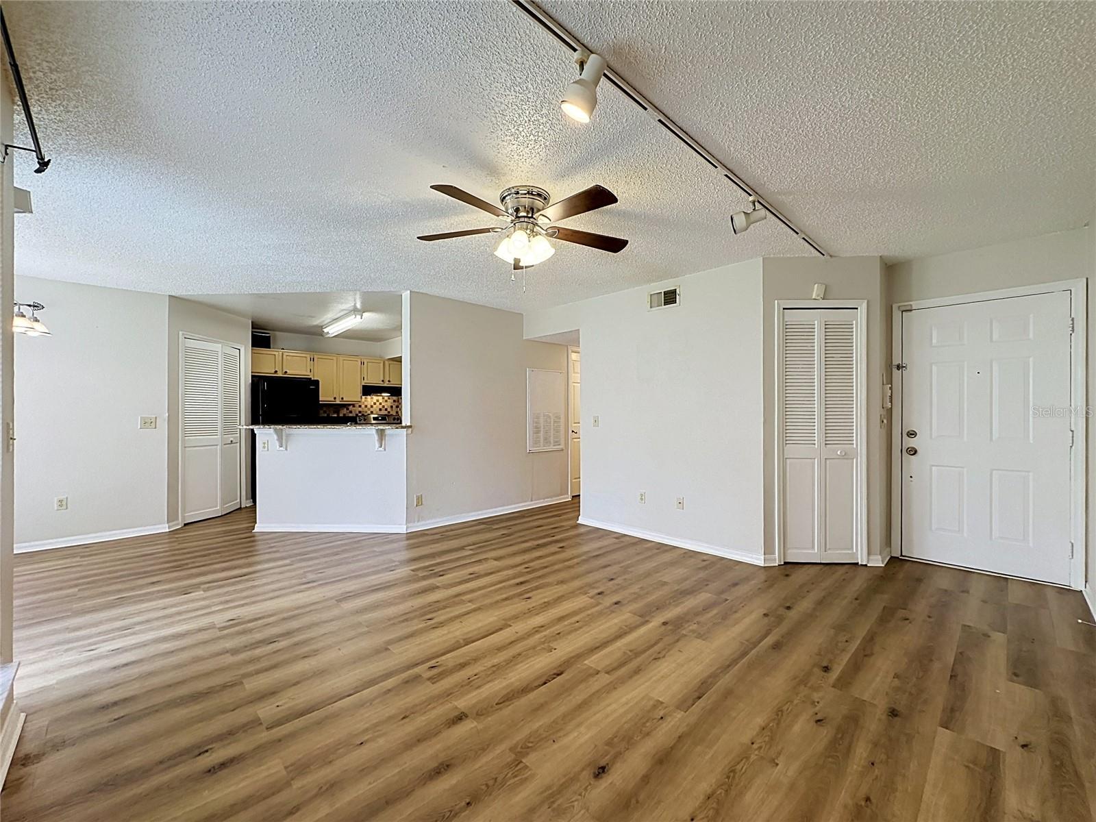 4817 Normandy Pl #105 Property Photo 7