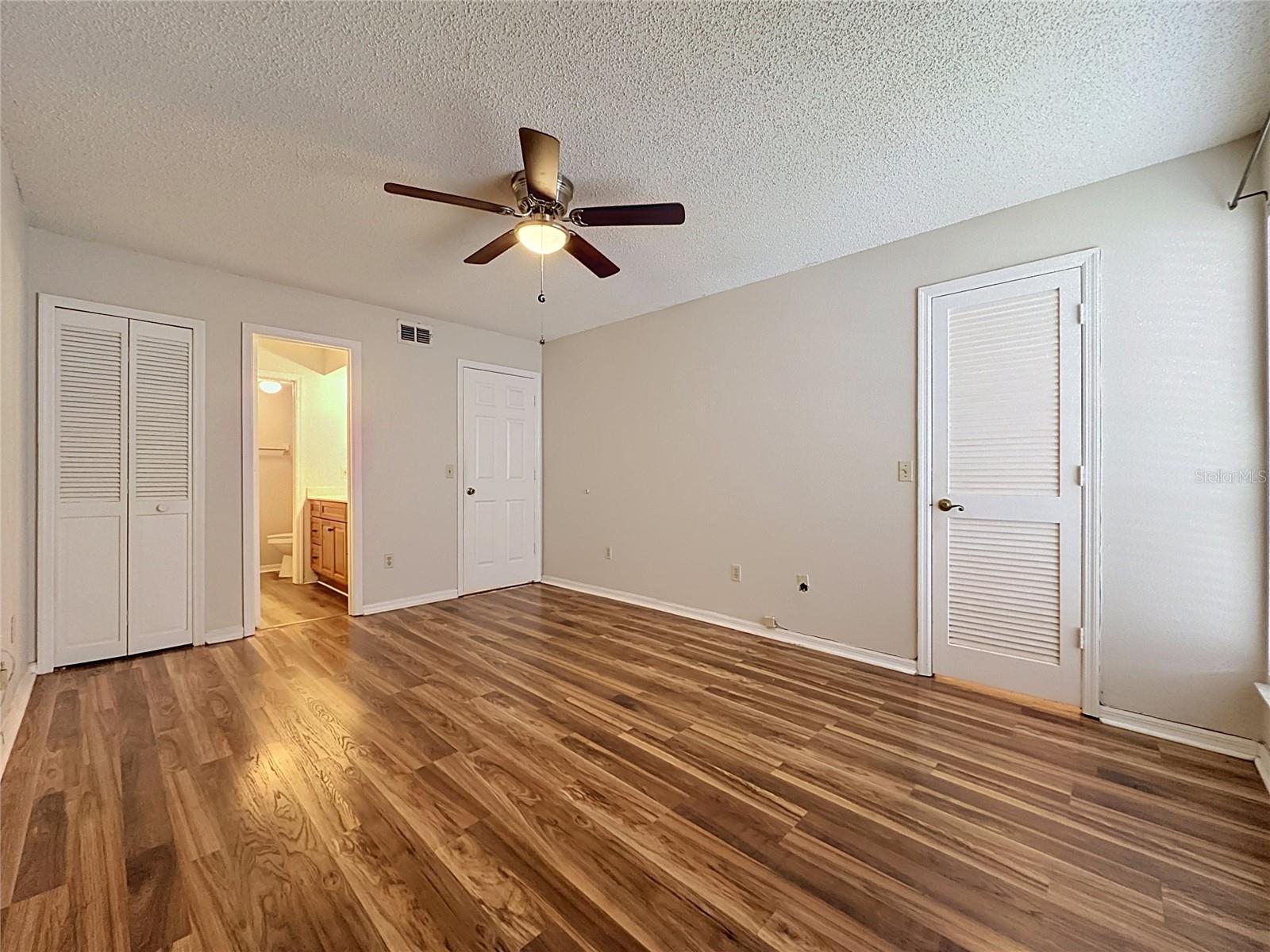 4817 Normandy Pl #105 Property Photo 17