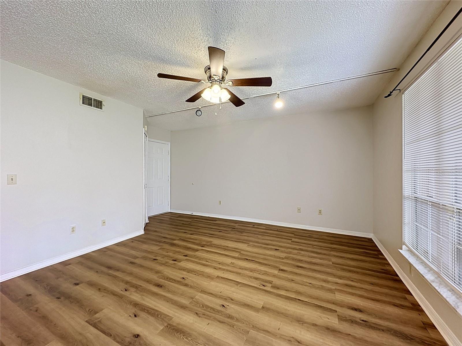 4817 Normandy Pl #105 Property Photo 26