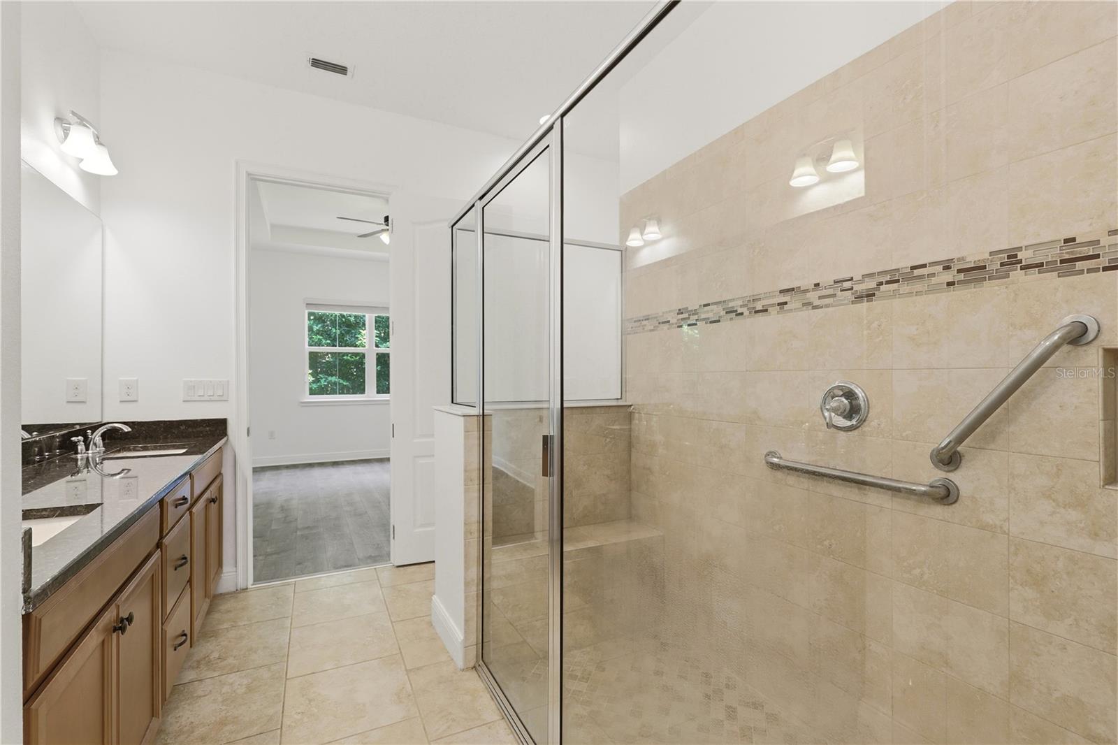 2447 Yellow Brick Rd Property Photo 20