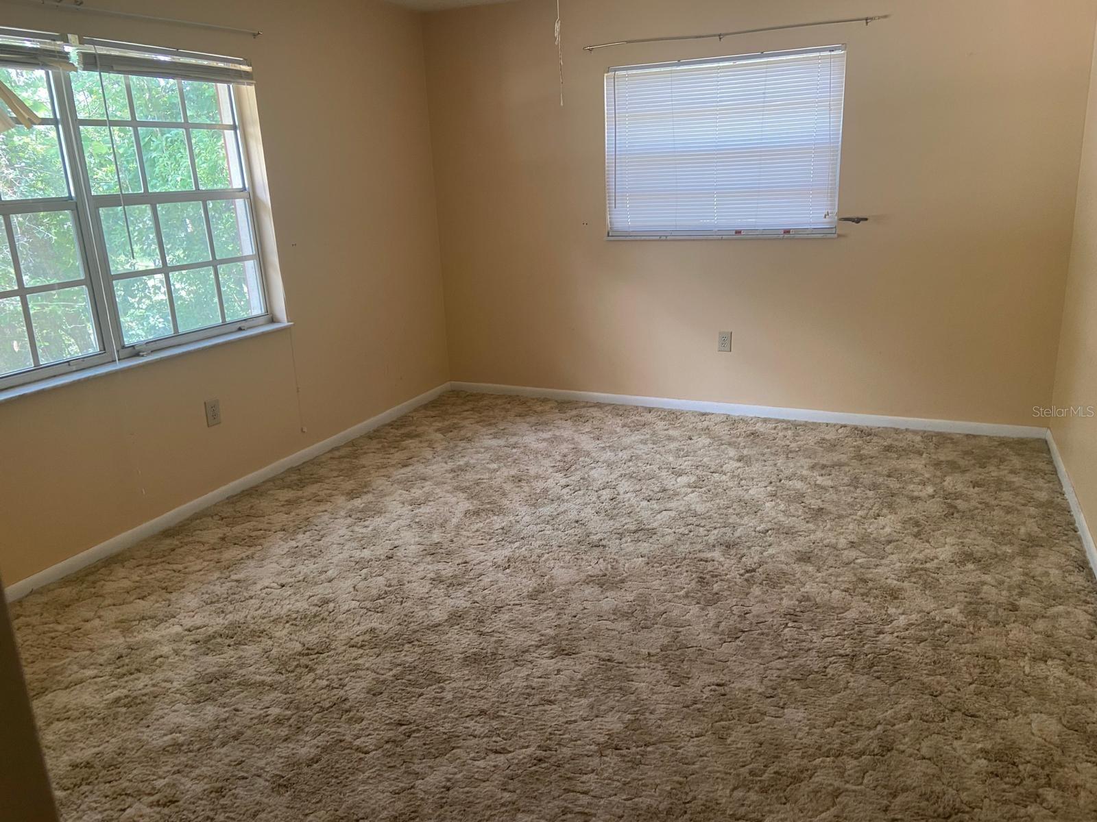 4059 S Linwood Ter Property Photo 10