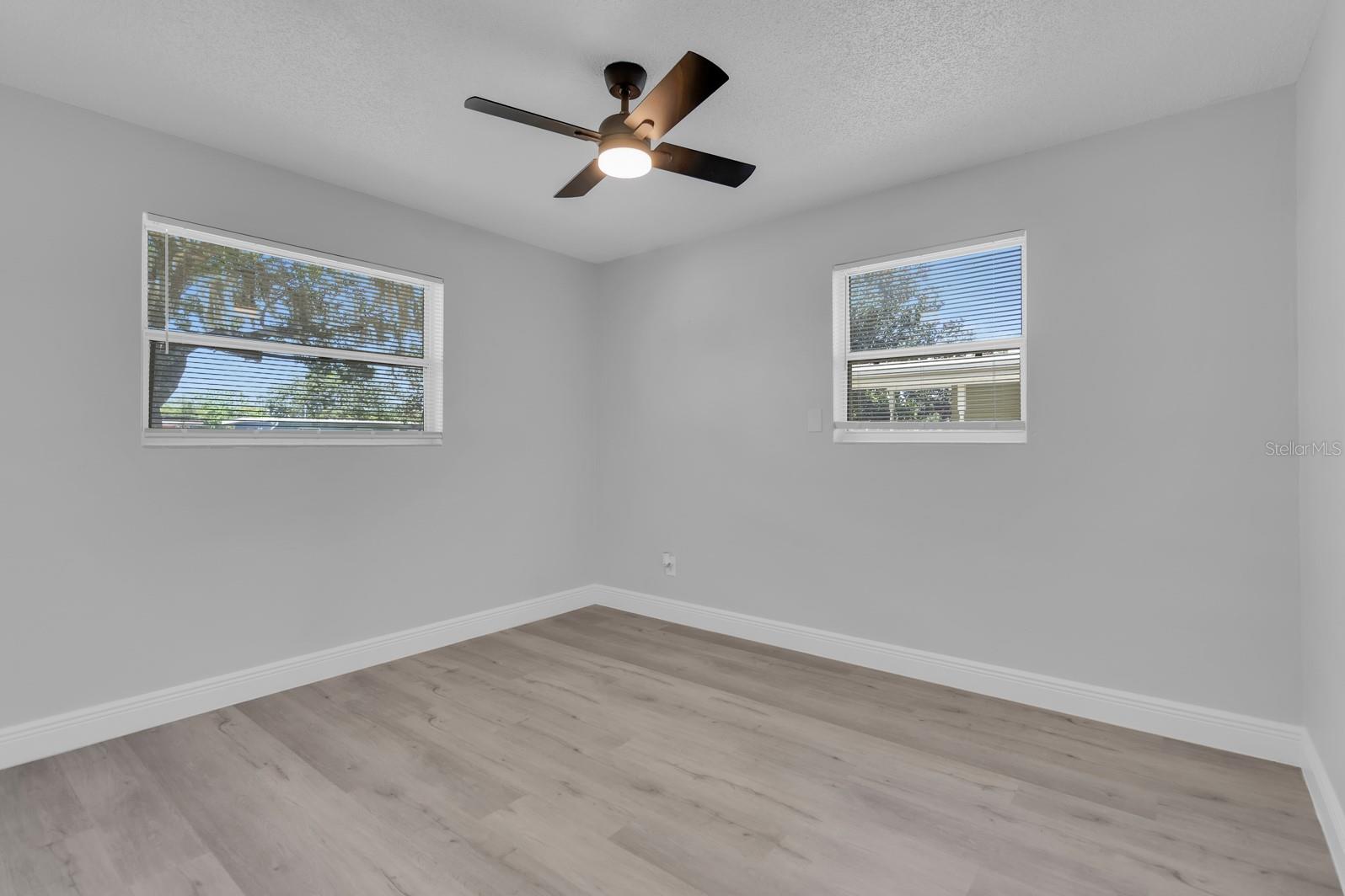 1007 Egan Dr Property Photo 4