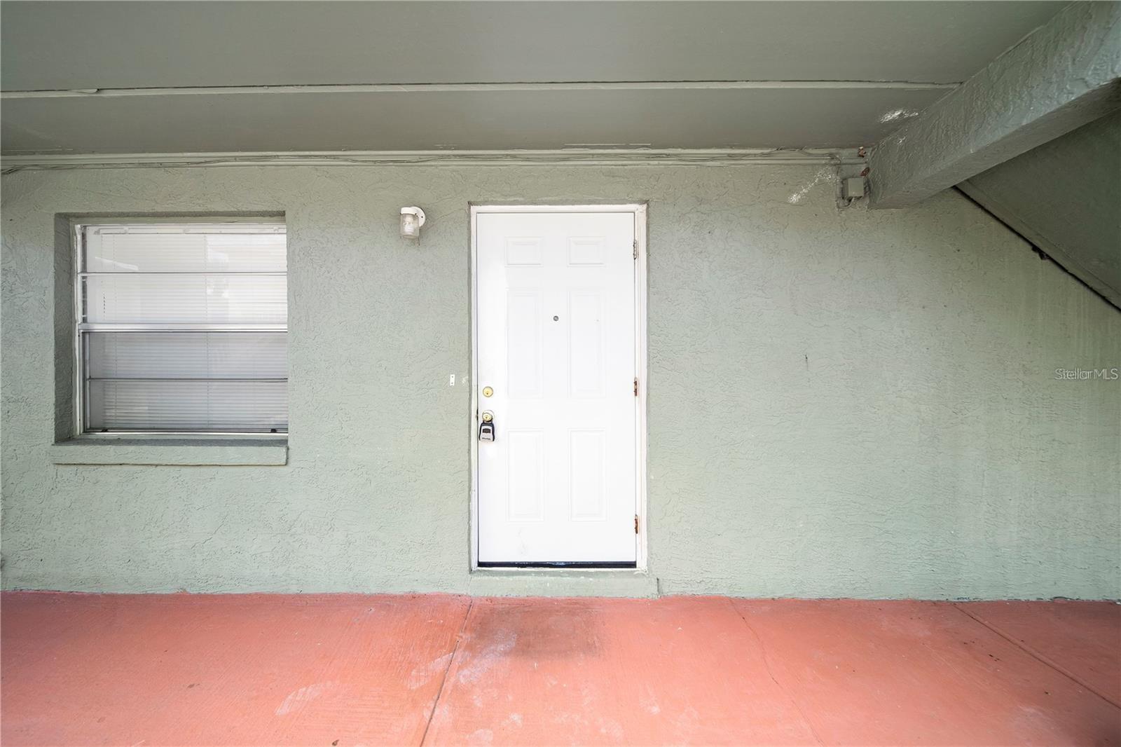 702 Michigan Ct #1 Property Photo 4
