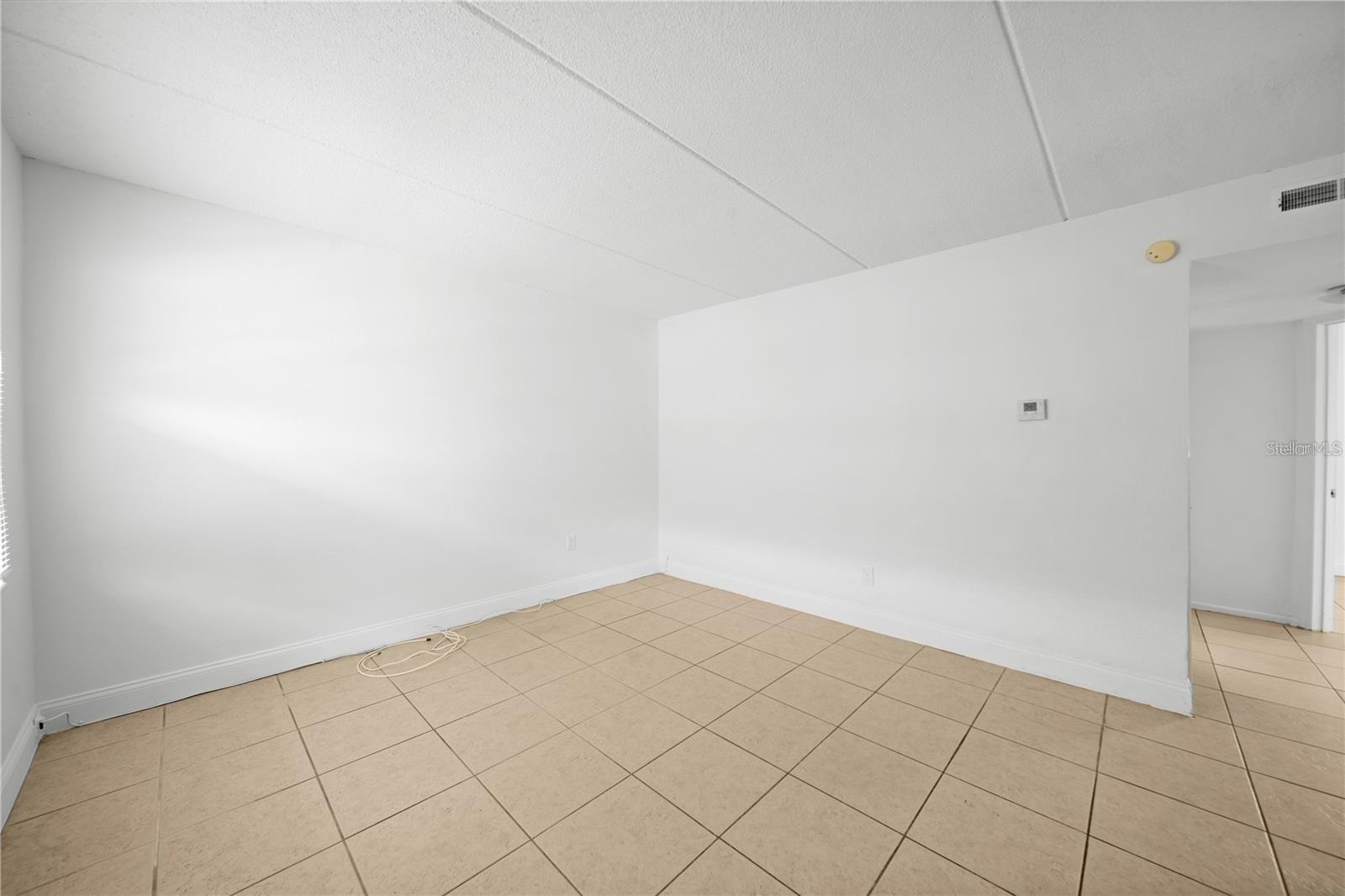 702 Michigan Ct #1 Property Photo 6