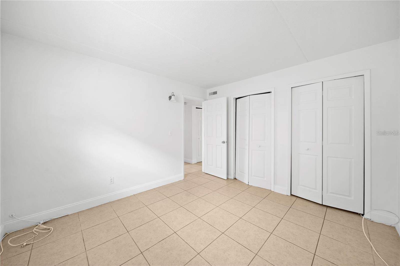 702 Michigan Ct #1 Property Photo 13