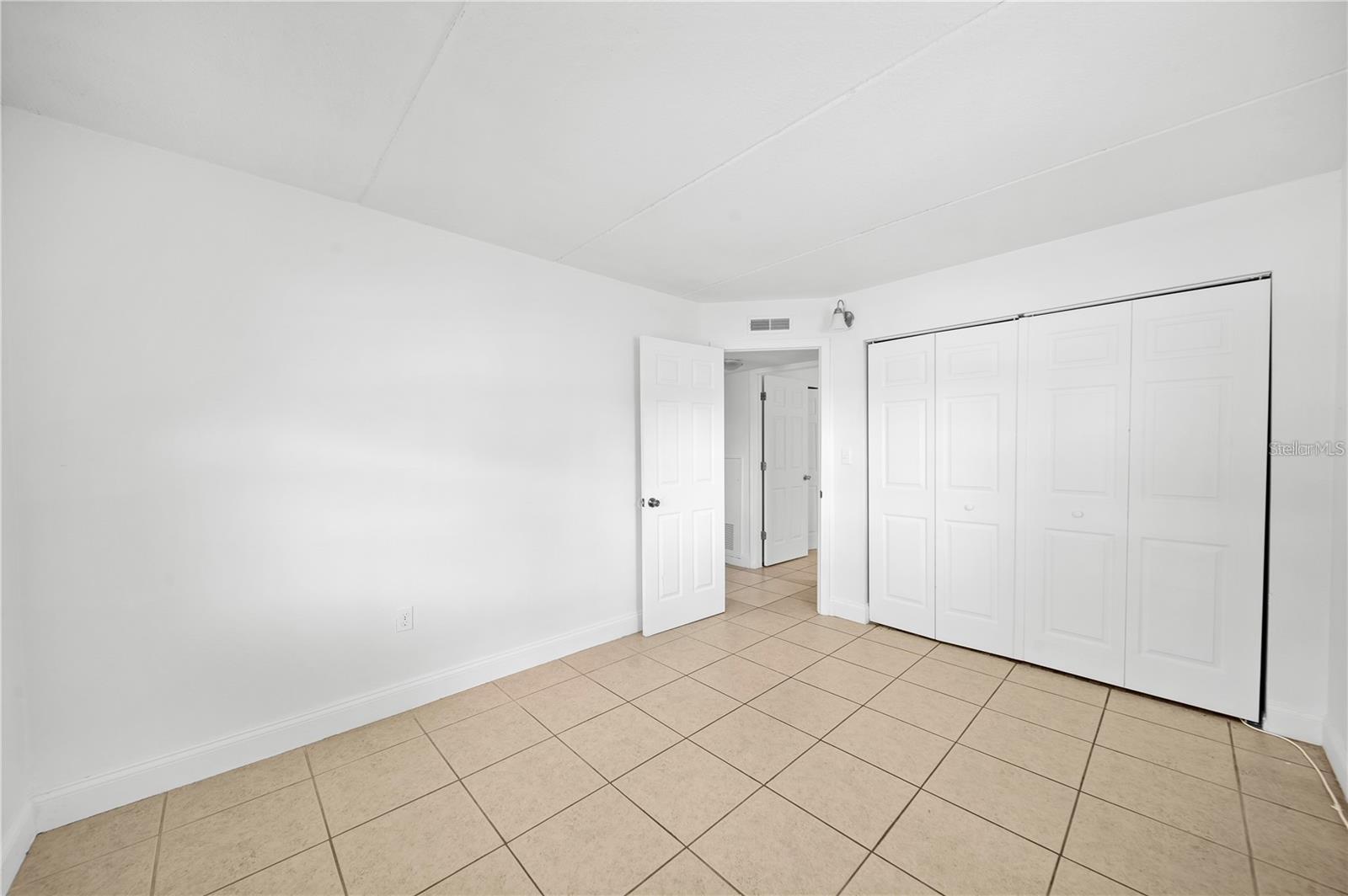 702 Michigan Ct #1 Property Photo 16